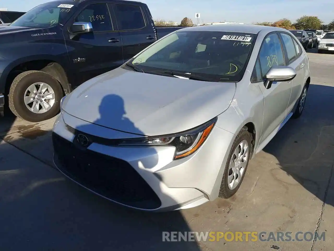 2 Photograph of a damaged car 5YFEPRAE6LP021302 TOYOTA COROLLA 2020