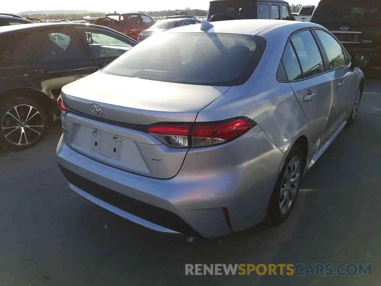 4 Photograph of a damaged car 5YFEPRAE6LP021302 TOYOTA COROLLA 2020