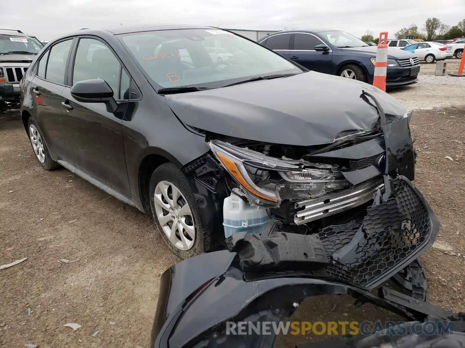 1 Photograph of a damaged car 5YFEPRAE6LP021641 TOYOTA COROLLA 2020