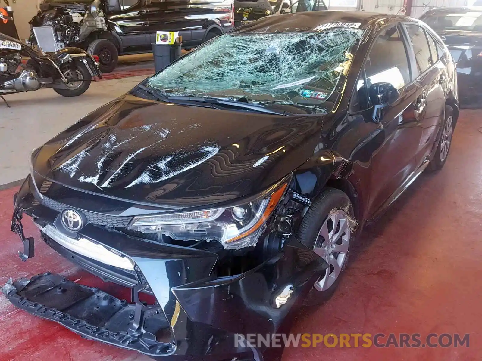 2 Photograph of a damaged car 5YFEPRAE6LP022031 TOYOTA COROLLA 2020