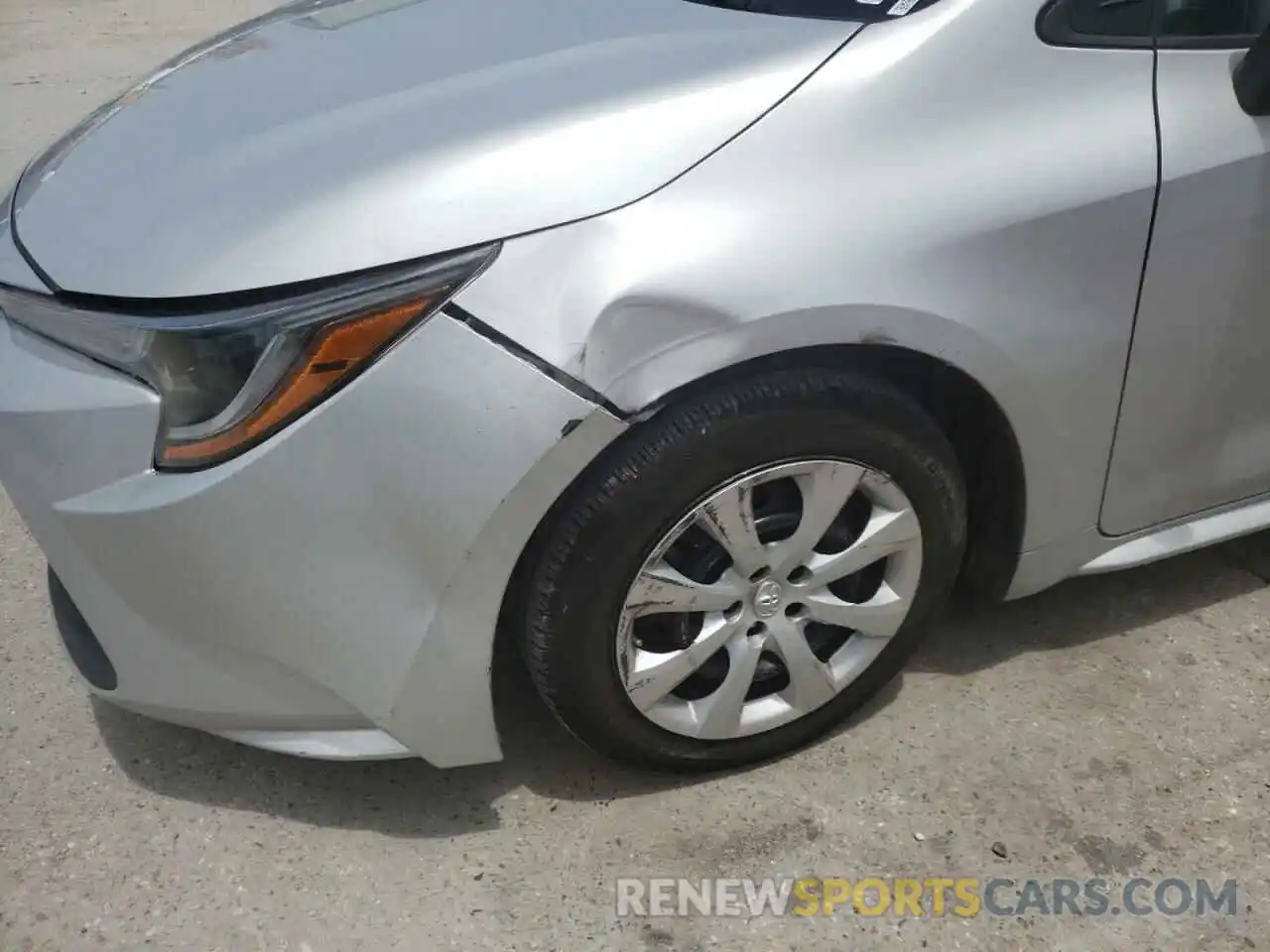 9 Photograph of a damaged car 5YFEPRAE6LP022708 TOYOTA COROLLA 2020