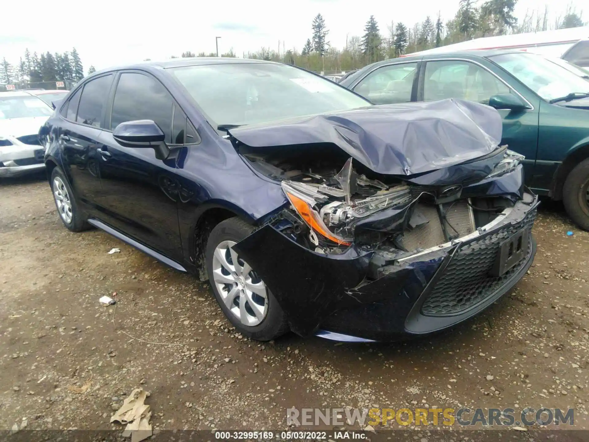 1 Photograph of a damaged car 5YFEPRAE6LP022840 TOYOTA COROLLA 2020