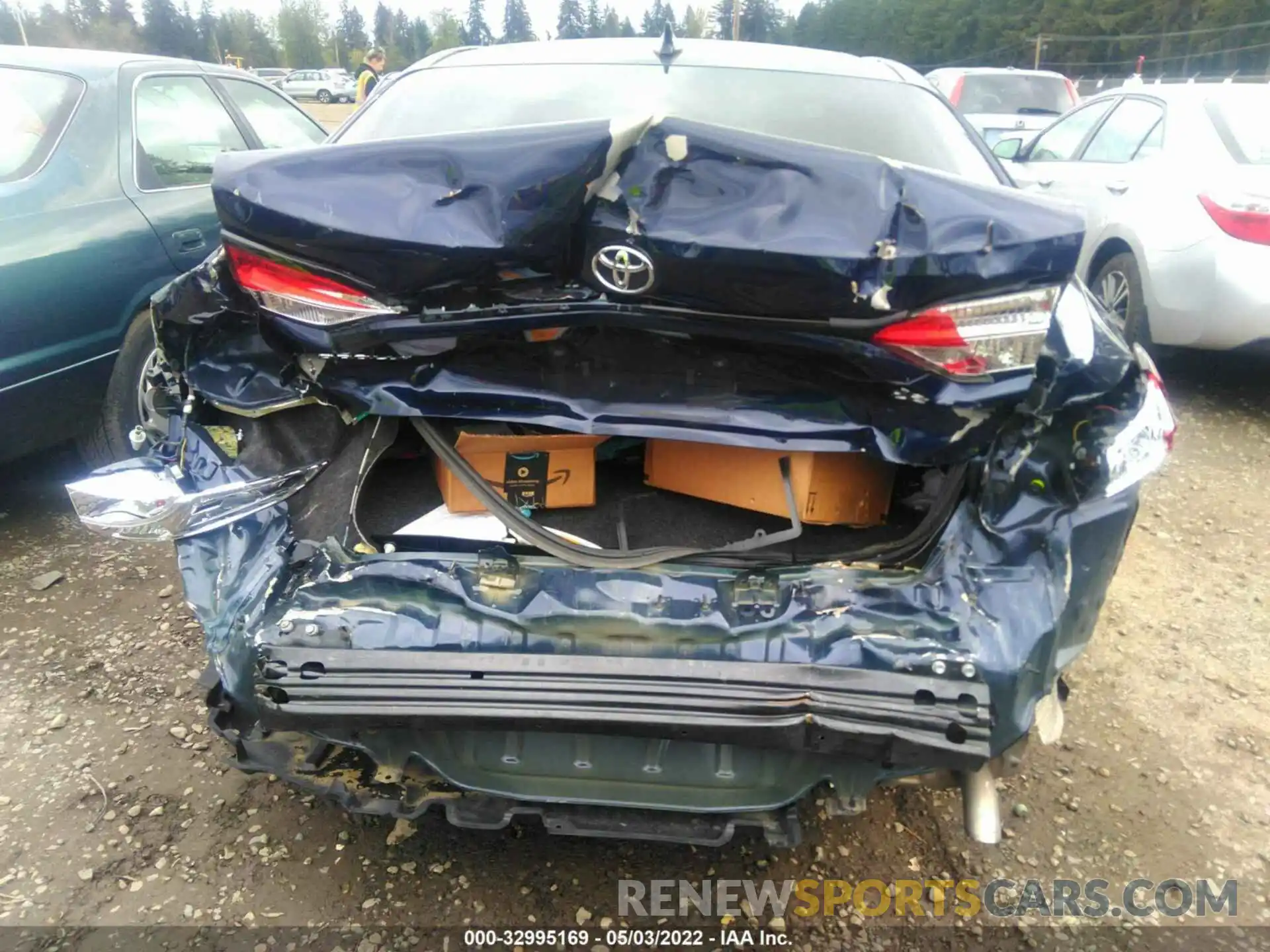 6 Photograph of a damaged car 5YFEPRAE6LP022840 TOYOTA COROLLA 2020