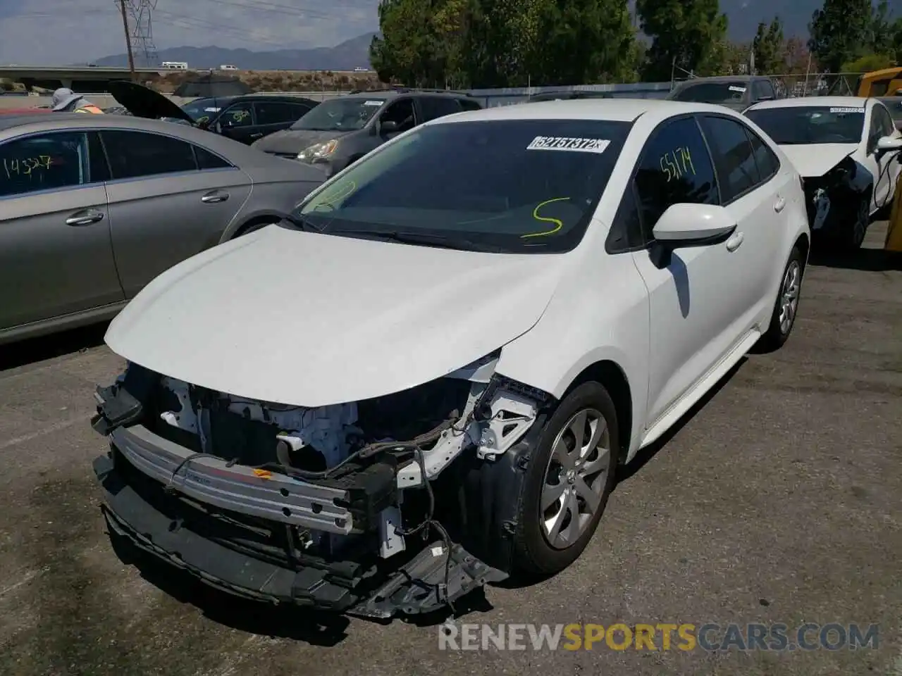 2 Photograph of a damaged car 5YFEPRAE6LP024099 TOYOTA COROLLA 2020