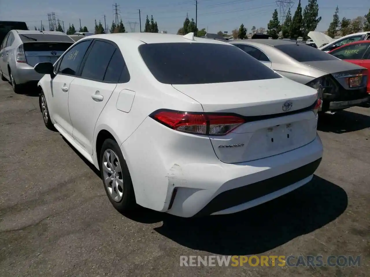 3 Photograph of a damaged car 5YFEPRAE6LP024099 TOYOTA COROLLA 2020