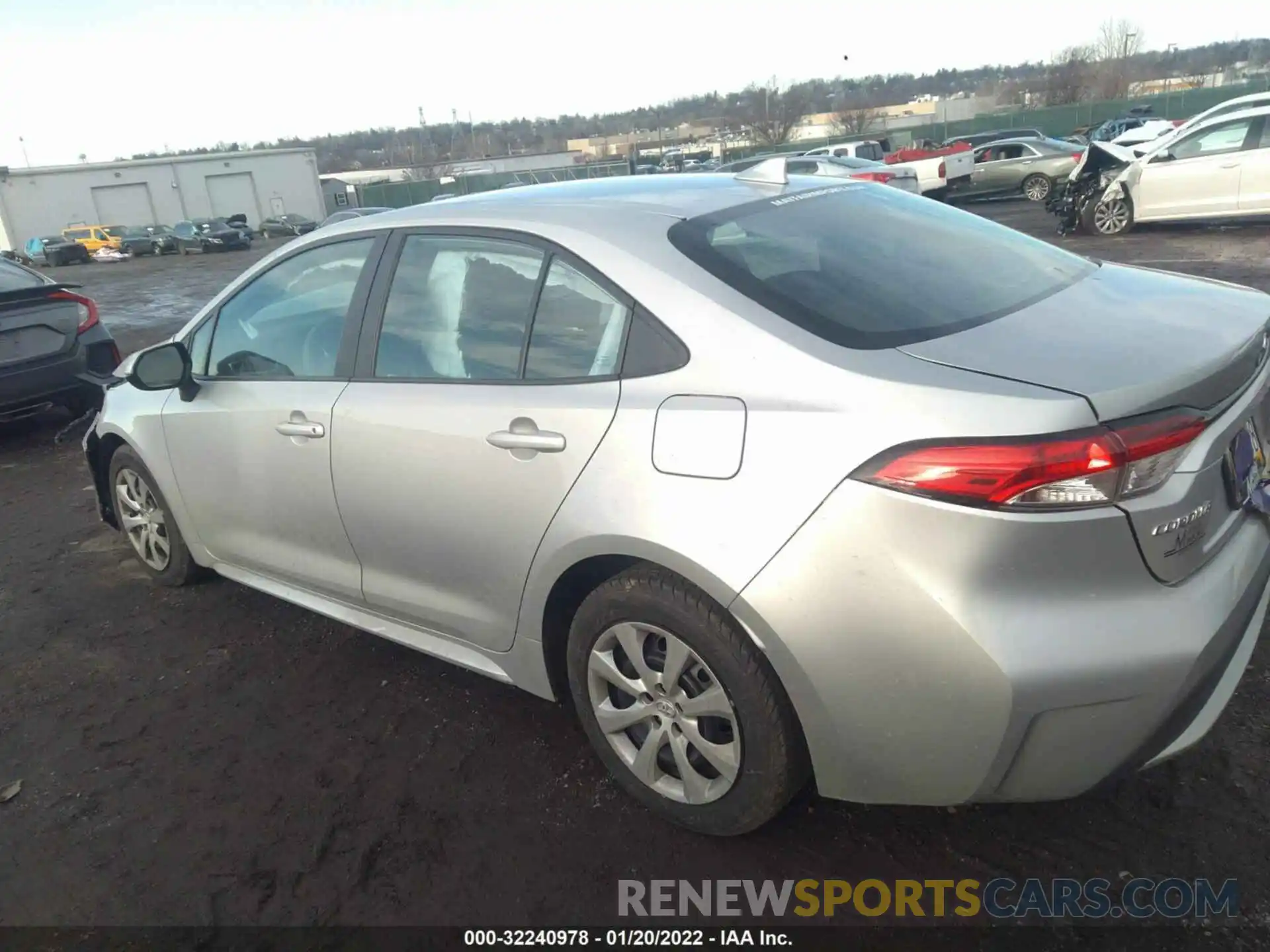 3 Photograph of a damaged car 5YFEPRAE6LP027794 TOYOTA COROLLA 2020