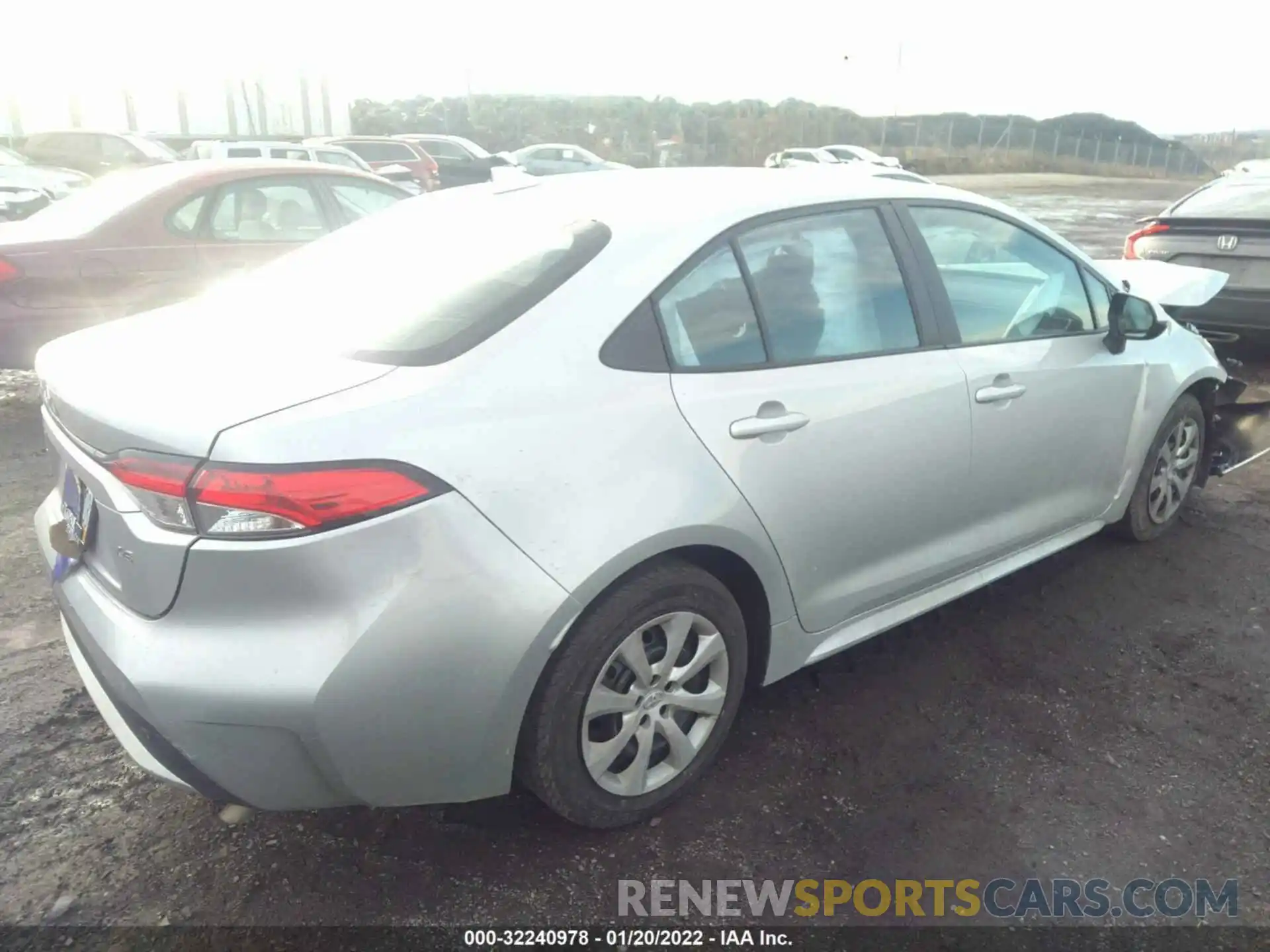 4 Photograph of a damaged car 5YFEPRAE6LP027794 TOYOTA COROLLA 2020