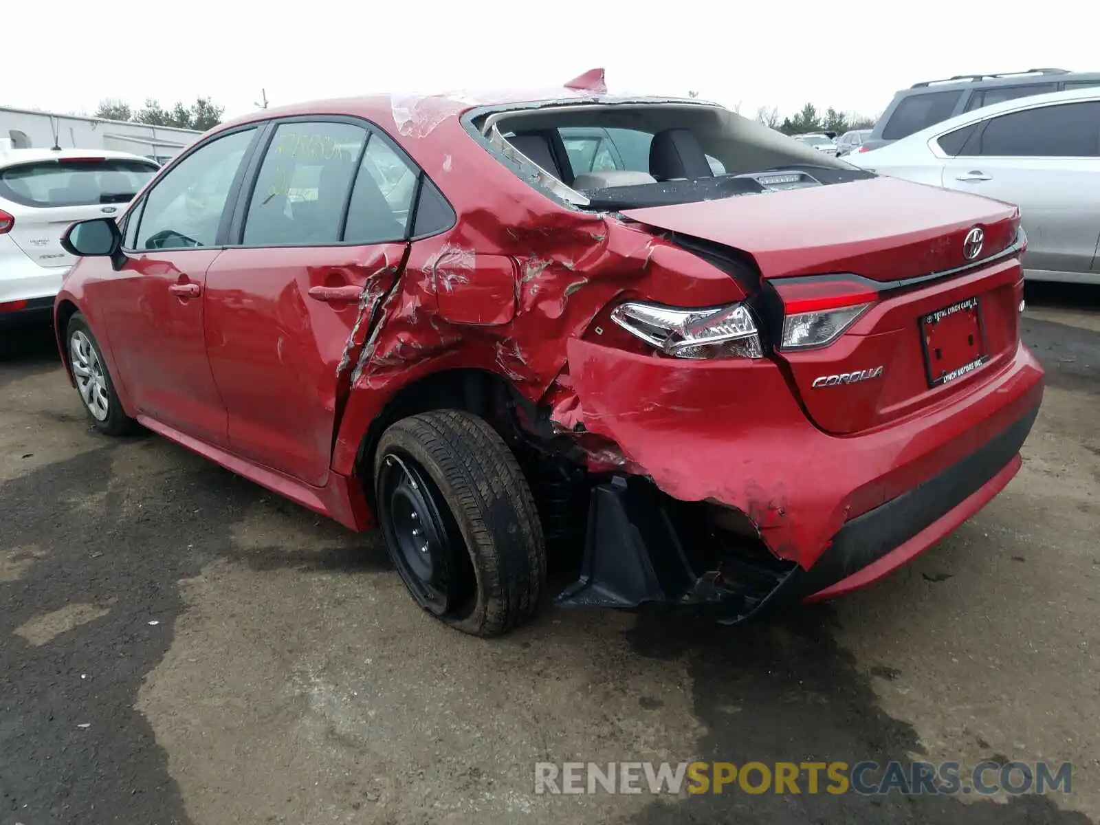 3 Photograph of a damaged car 5YFEPRAE6LP028394 TOYOTA COROLLA 2020