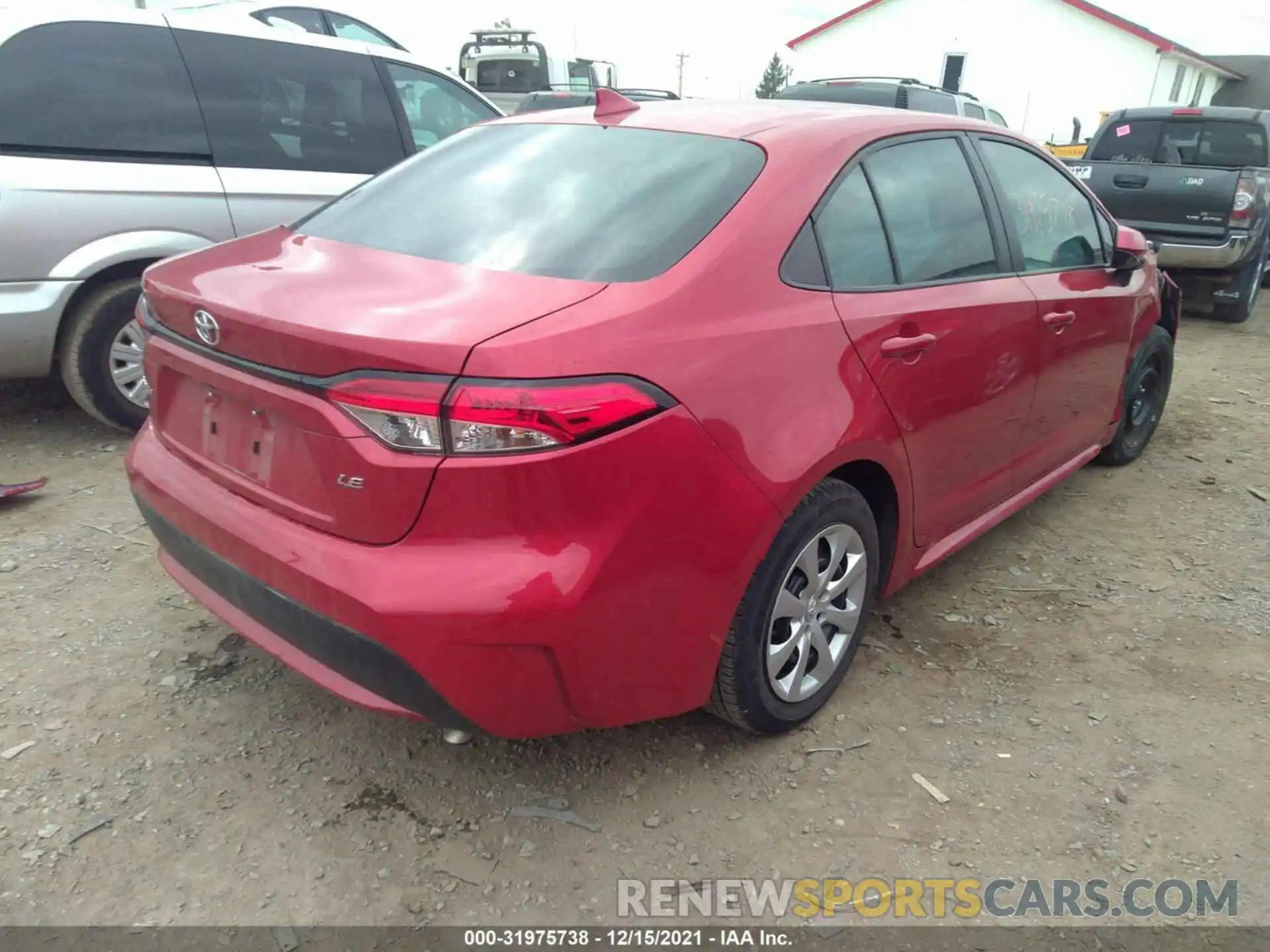 4 Photograph of a damaged car 5YFEPRAE6LP028833 TOYOTA COROLLA 2020