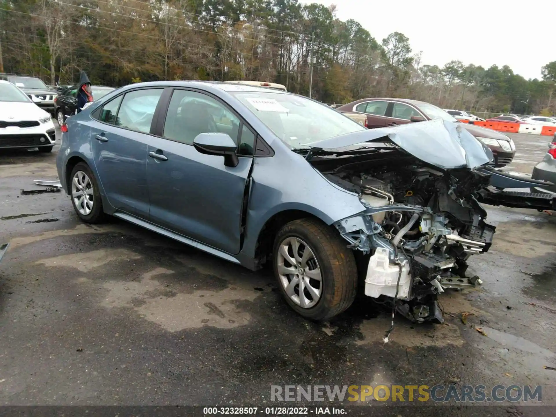 1 Photograph of a damaged car 5YFEPRAE6LP030033 TOYOTA COROLLA 2020