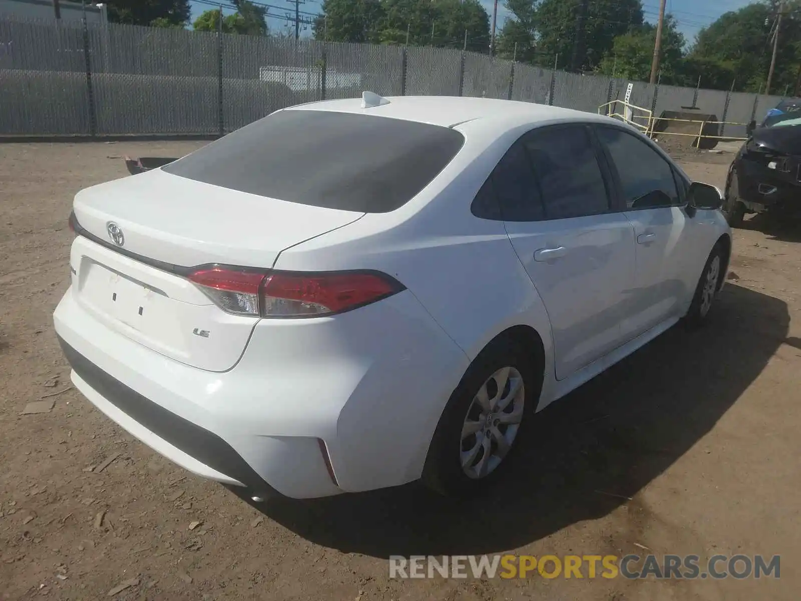 4 Photograph of a damaged car 5YFEPRAE6LP030713 TOYOTA COROLLA 2020