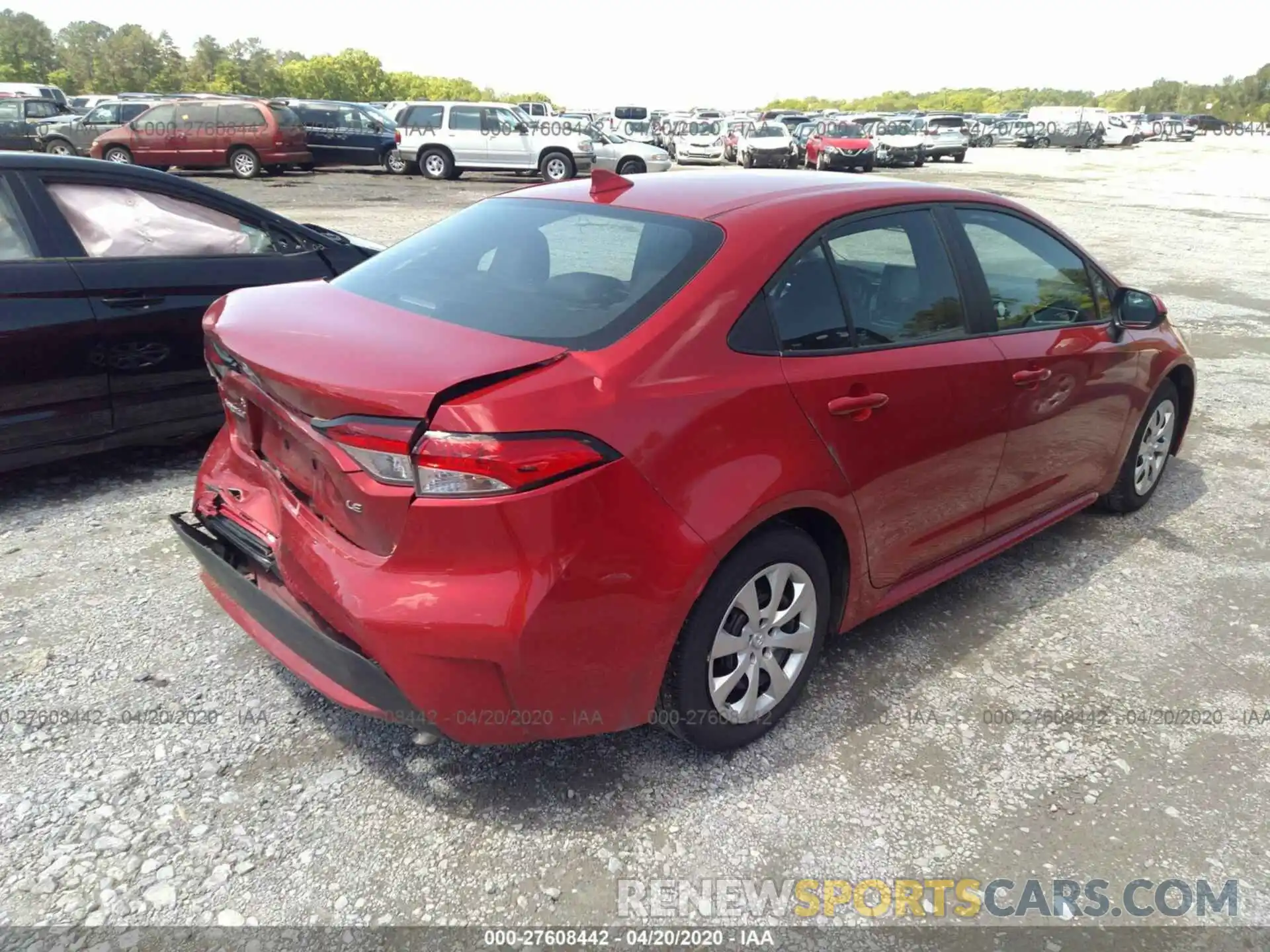 4 Photograph of a damaged car 5YFEPRAE6LP031067 TOYOTA COROLLA 2020