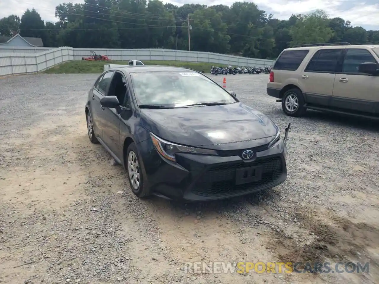 1 Photograph of a damaged car 5YFEPRAE6LP032171 TOYOTA COROLLA 2020