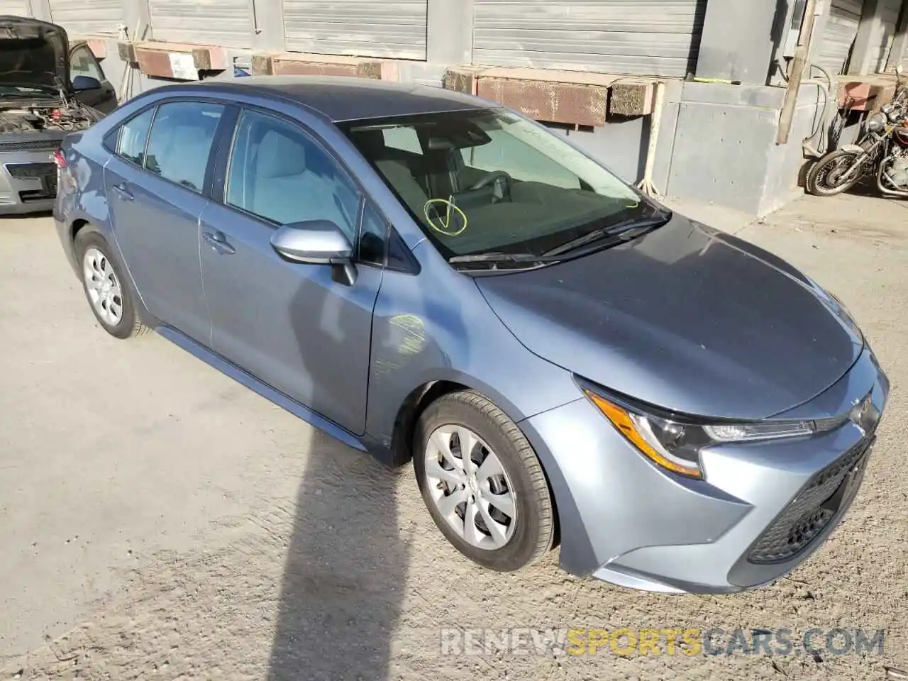 1 Photograph of a damaged car 5YFEPRAE6LP034213 TOYOTA COROLLA 2020