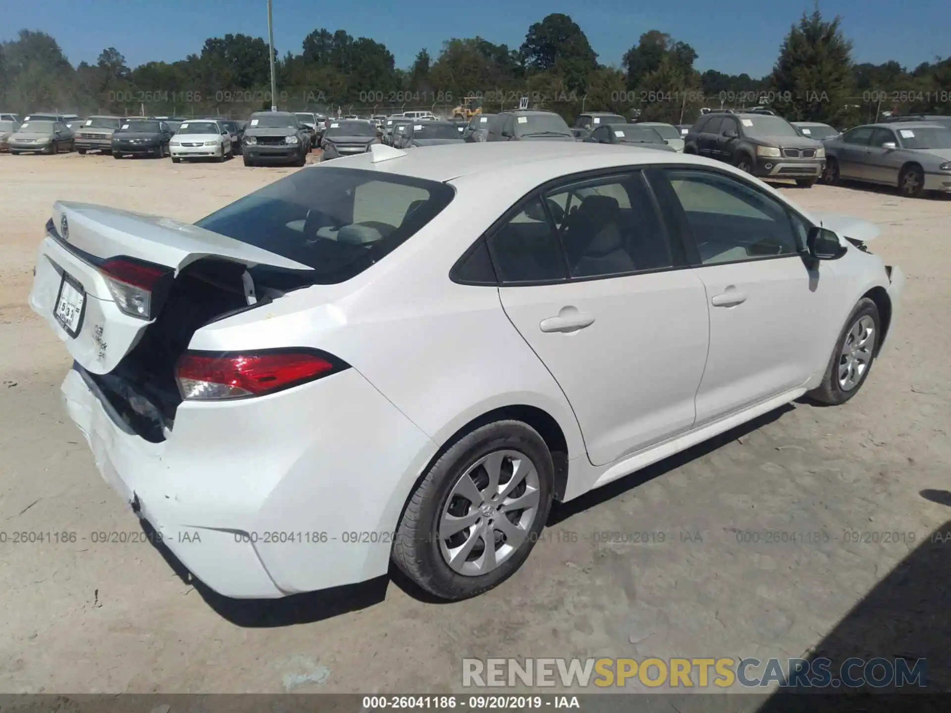 4 Photograph of a damaged car 5YFEPRAE6LP034874 TOYOTA COROLLA 2020