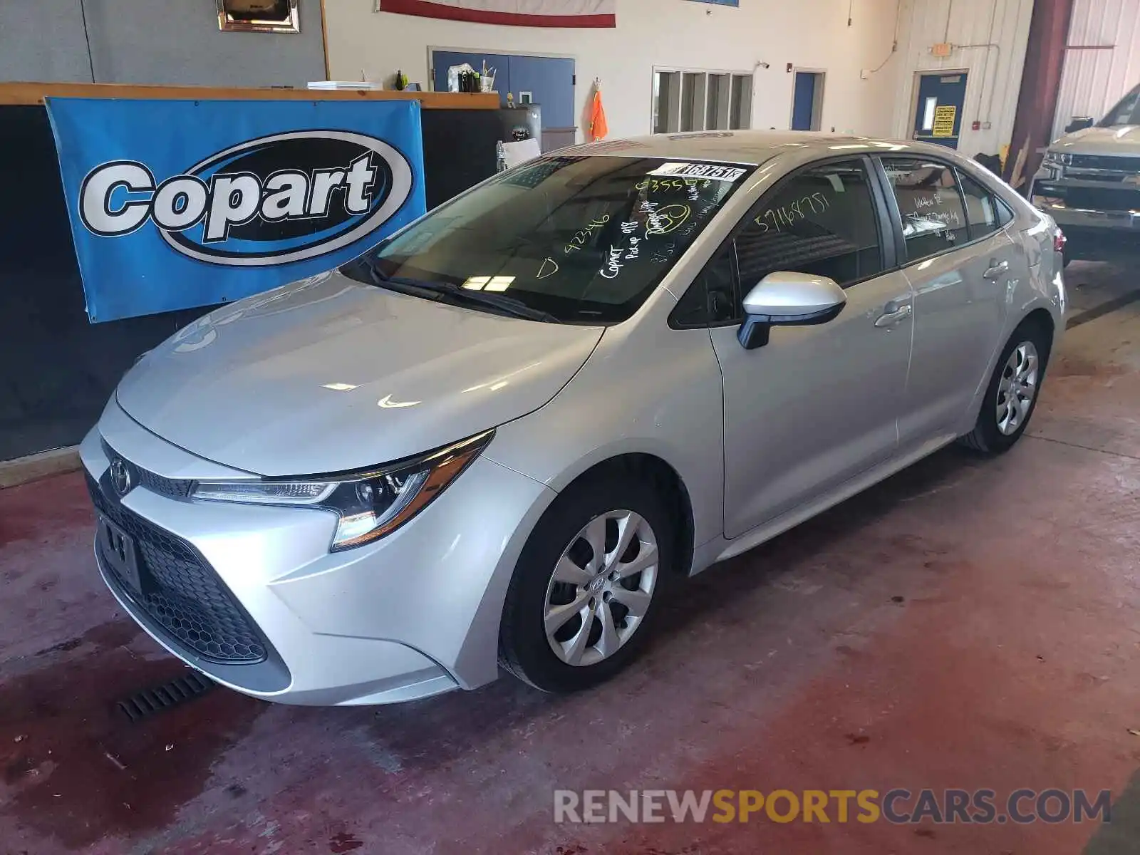 2 Photograph of a damaged car 5YFEPRAE6LP035507 TOYOTA COROLLA 2020