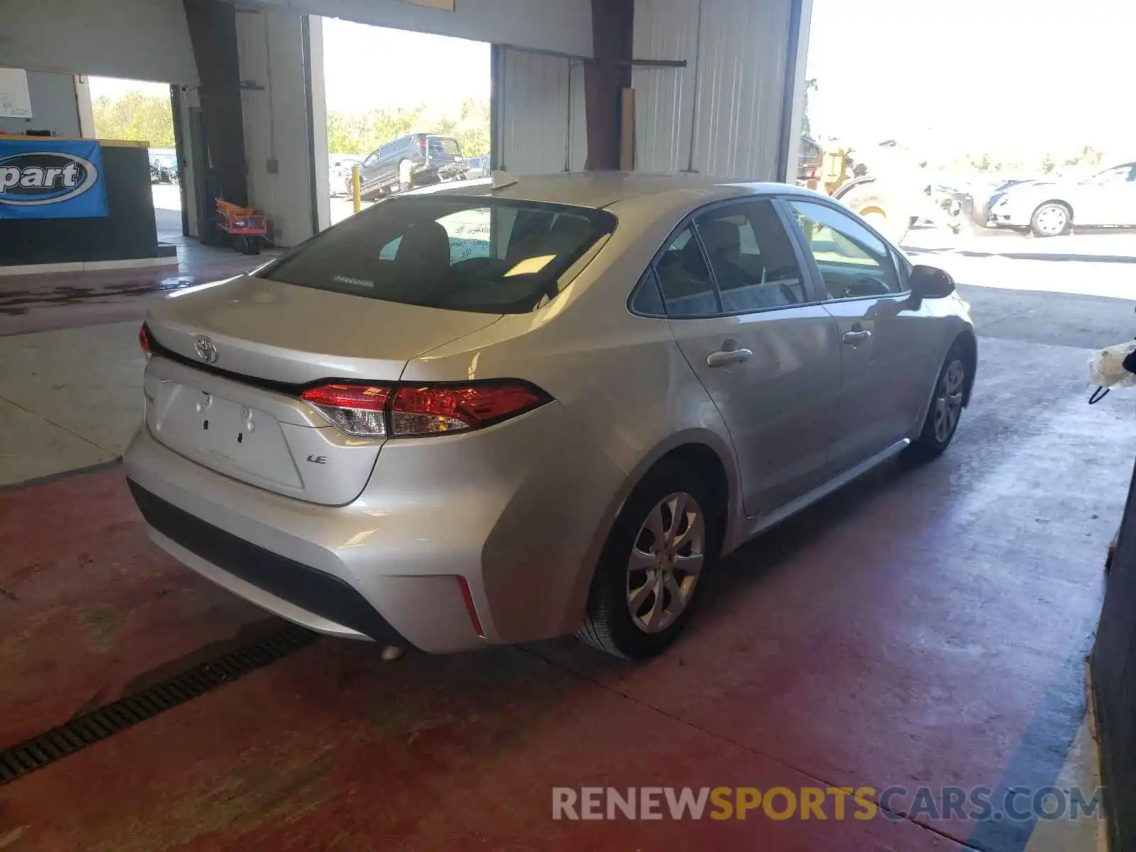 4 Photograph of a damaged car 5YFEPRAE6LP035507 TOYOTA COROLLA 2020