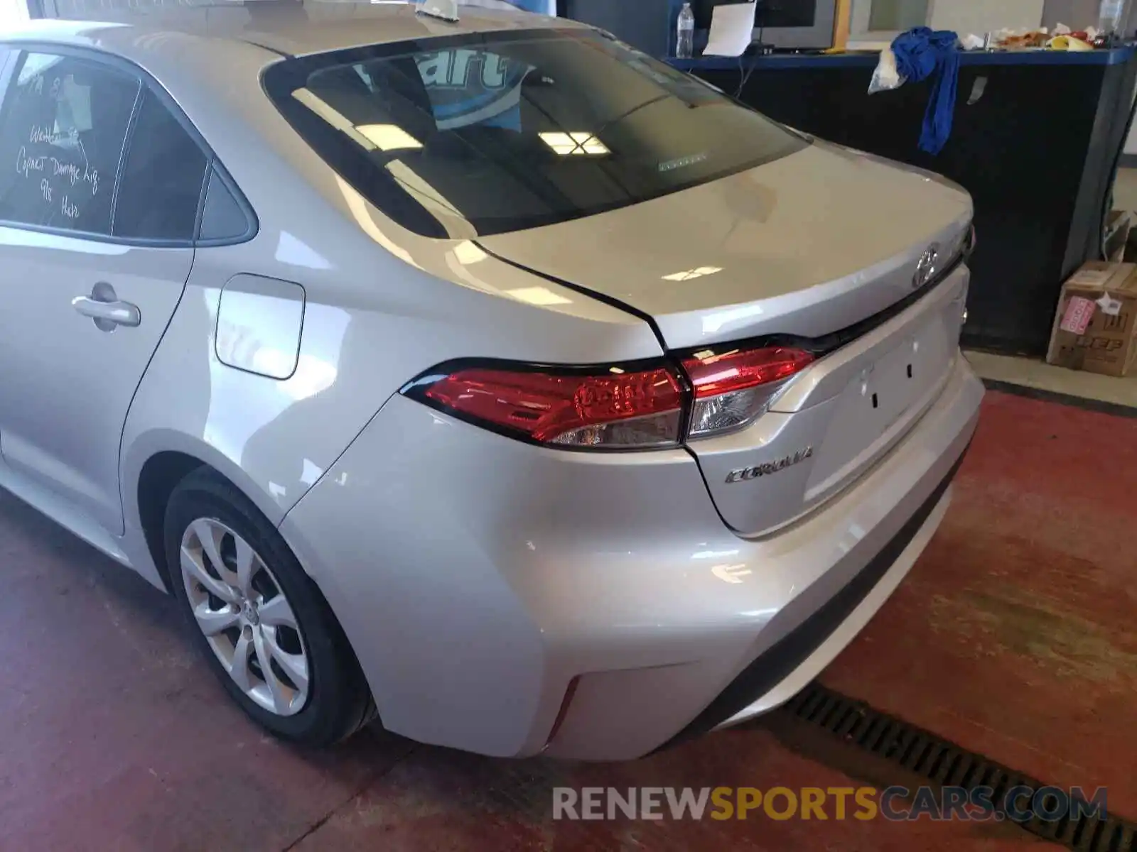 9 Photograph of a damaged car 5YFEPRAE6LP035507 TOYOTA COROLLA 2020