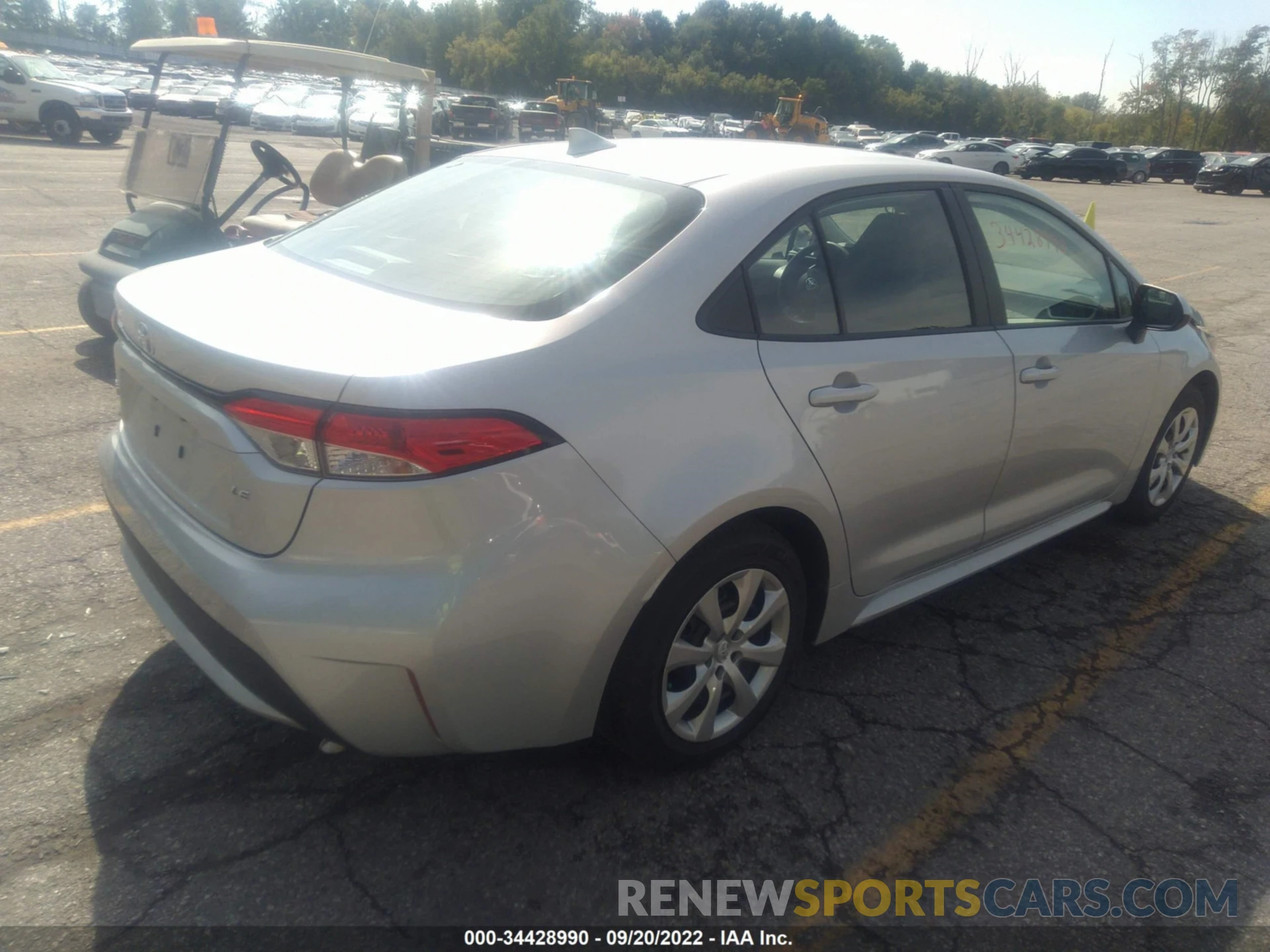 4 Photograph of a damaged car 5YFEPRAE6LP036432 TOYOTA COROLLA 2020