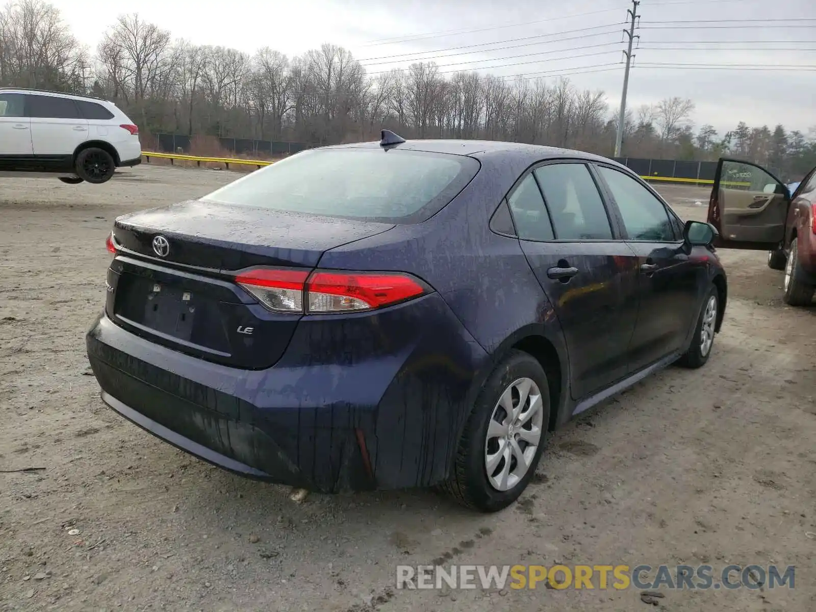 4 Photograph of a damaged car 5YFEPRAE6LP037807 TOYOTA COROLLA 2020