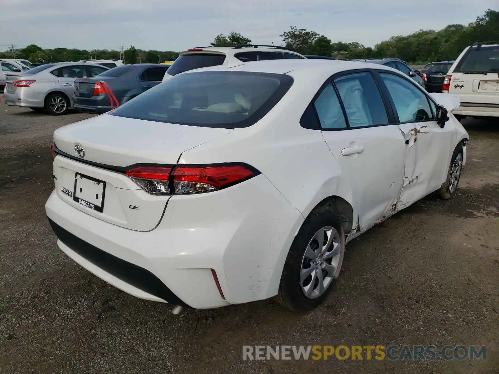 4 Photograph of a damaged car 5YFEPRAE6LP037824 TOYOTA COROLLA 2020