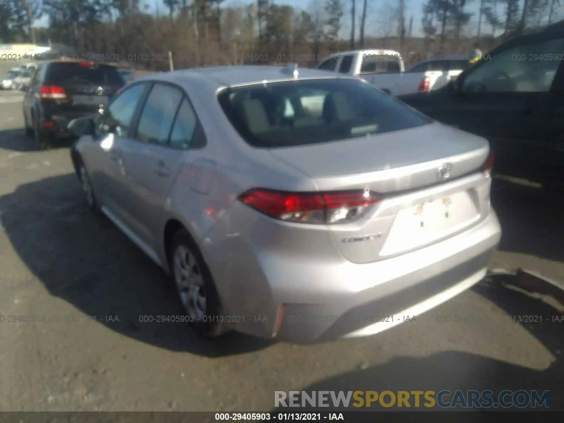 3 Photograph of a damaged car 5YFEPRAE6LP038424 TOYOTA COROLLA 2020