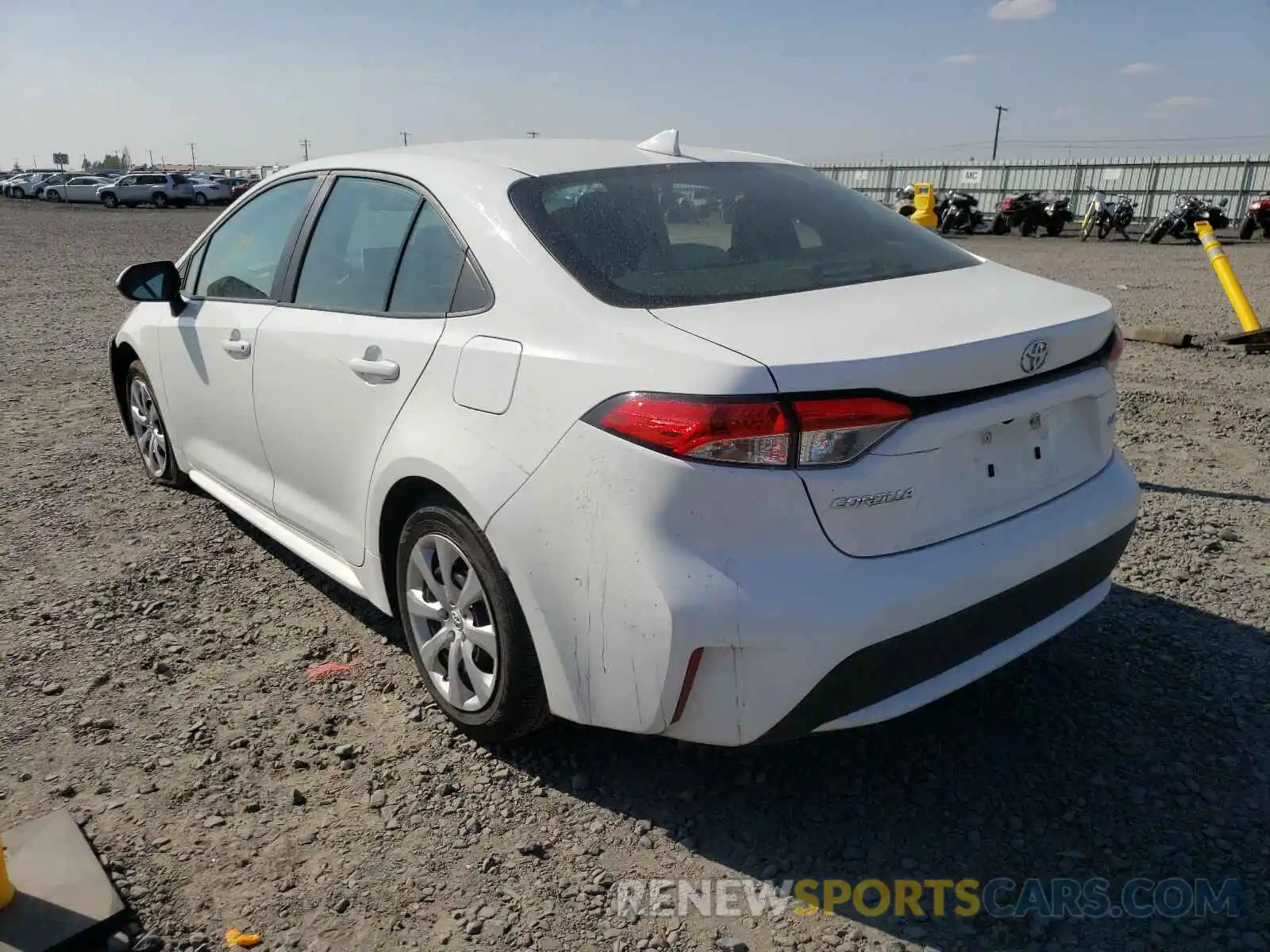 3 Photograph of a damaged car 5YFEPRAE6LP039136 TOYOTA COROLLA 2020