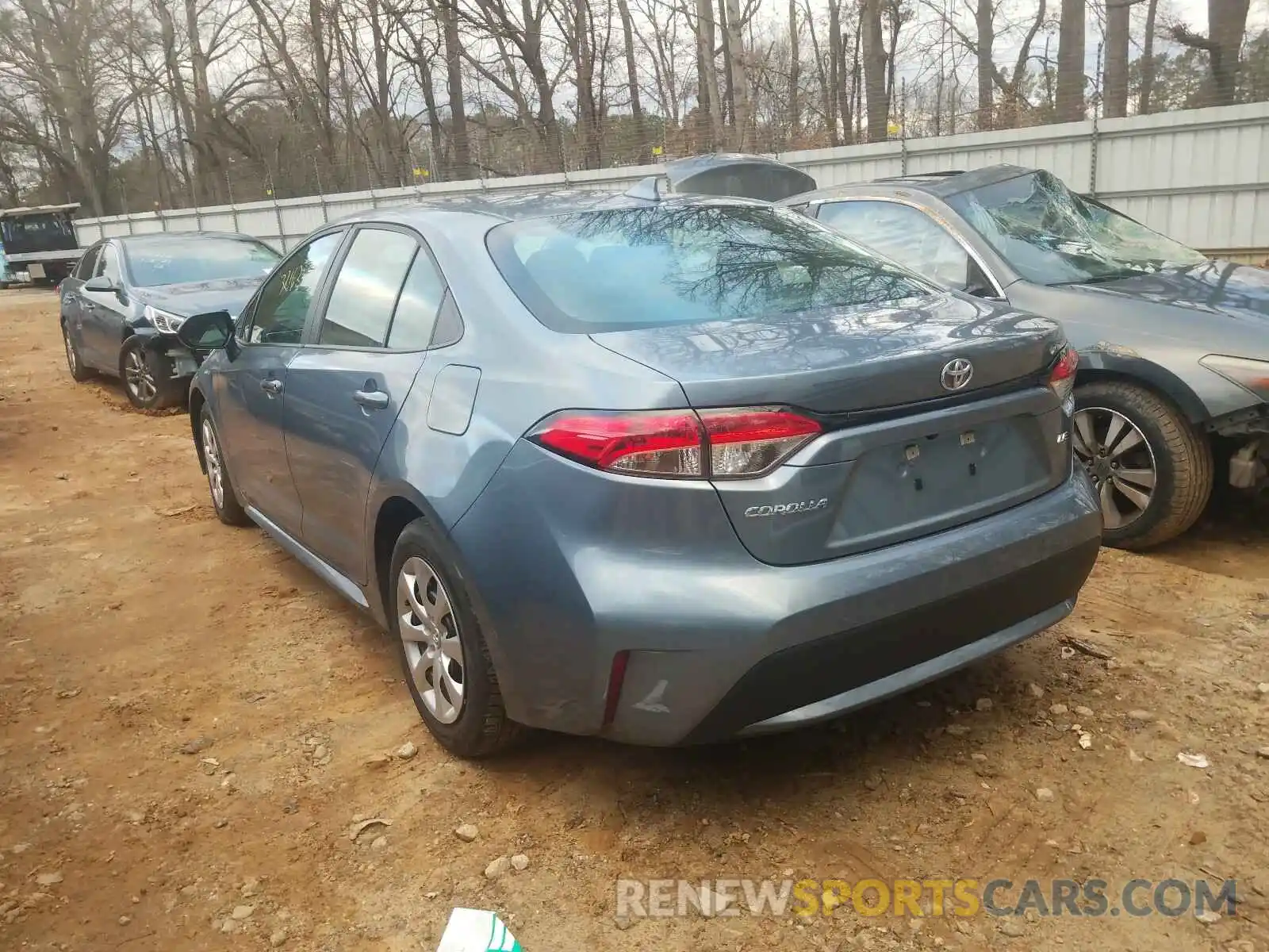 3 Photograph of a damaged car 5YFEPRAE6LP039489 TOYOTA COROLLA 2020