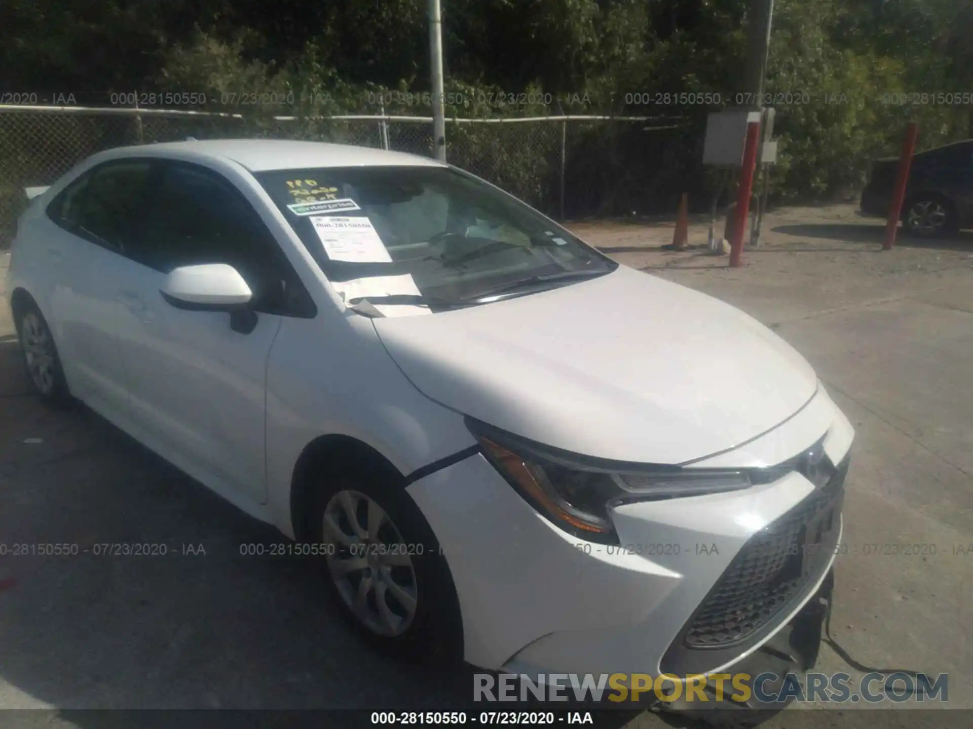 1 Photograph of a damaged car 5YFEPRAE6LP040786 TOYOTA COROLLA 2020