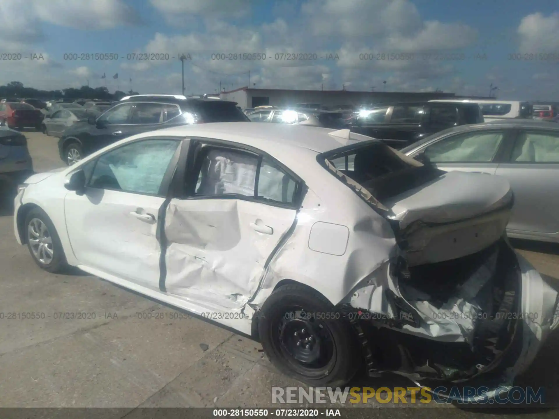 3 Photograph of a damaged car 5YFEPRAE6LP040786 TOYOTA COROLLA 2020