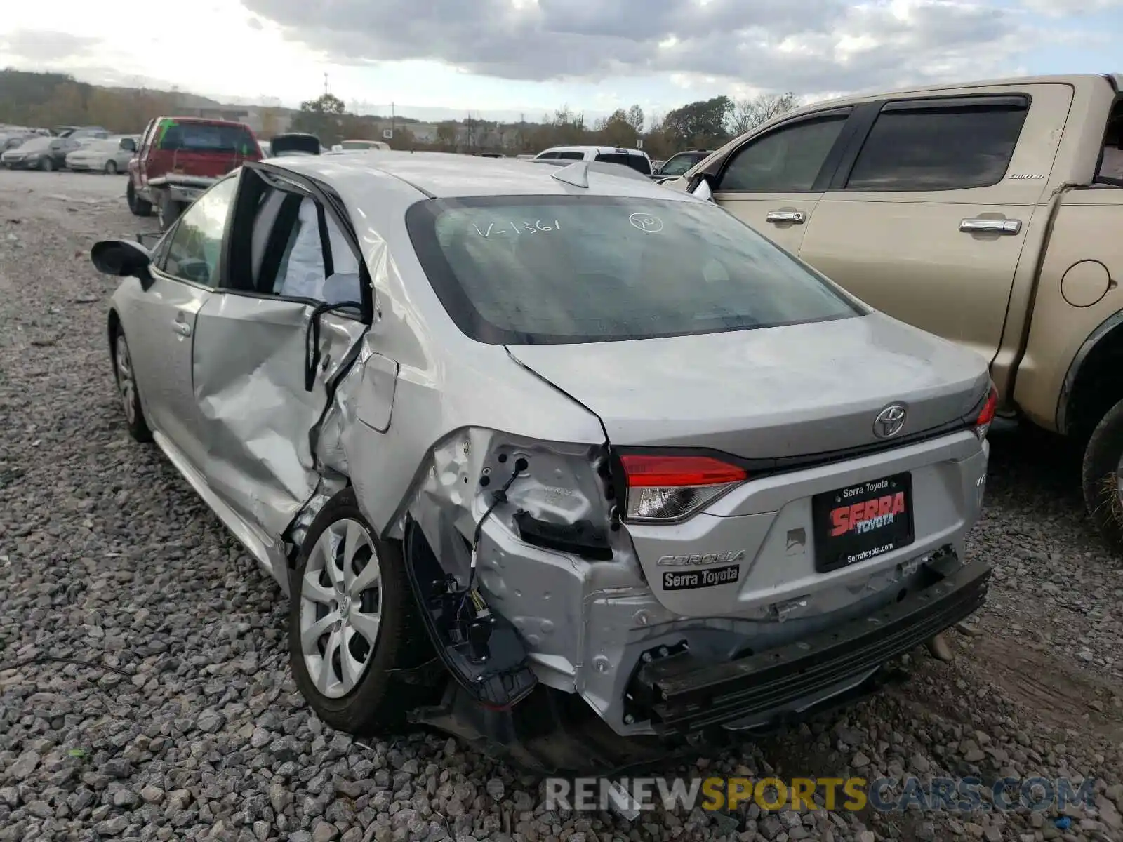 3 Photograph of a damaged car 5YFEPRAE6LP041890 TOYOTA COROLLA 2020