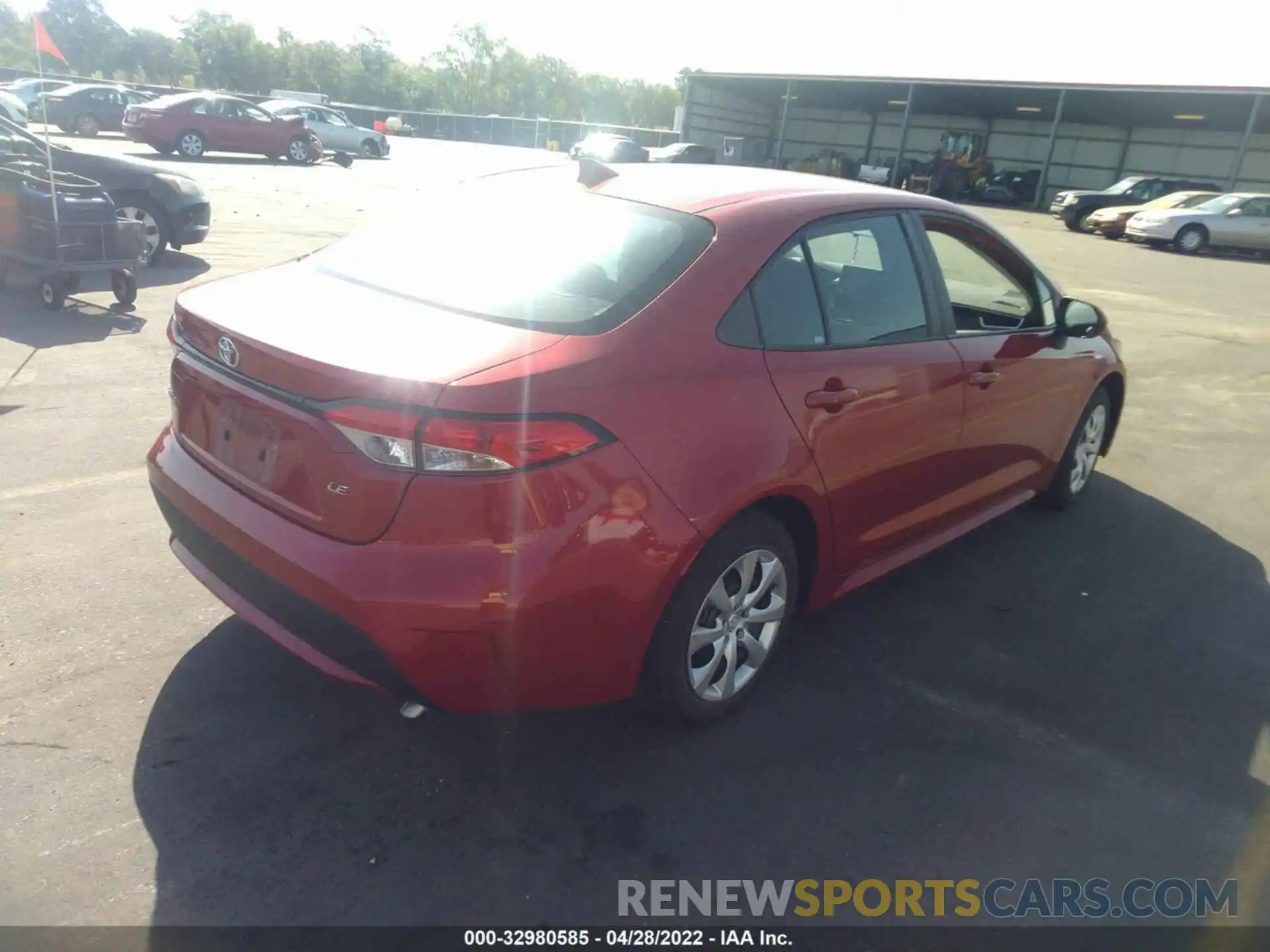 4 Photograph of a damaged car 5YFEPRAE6LP043946 TOYOTA COROLLA 2020