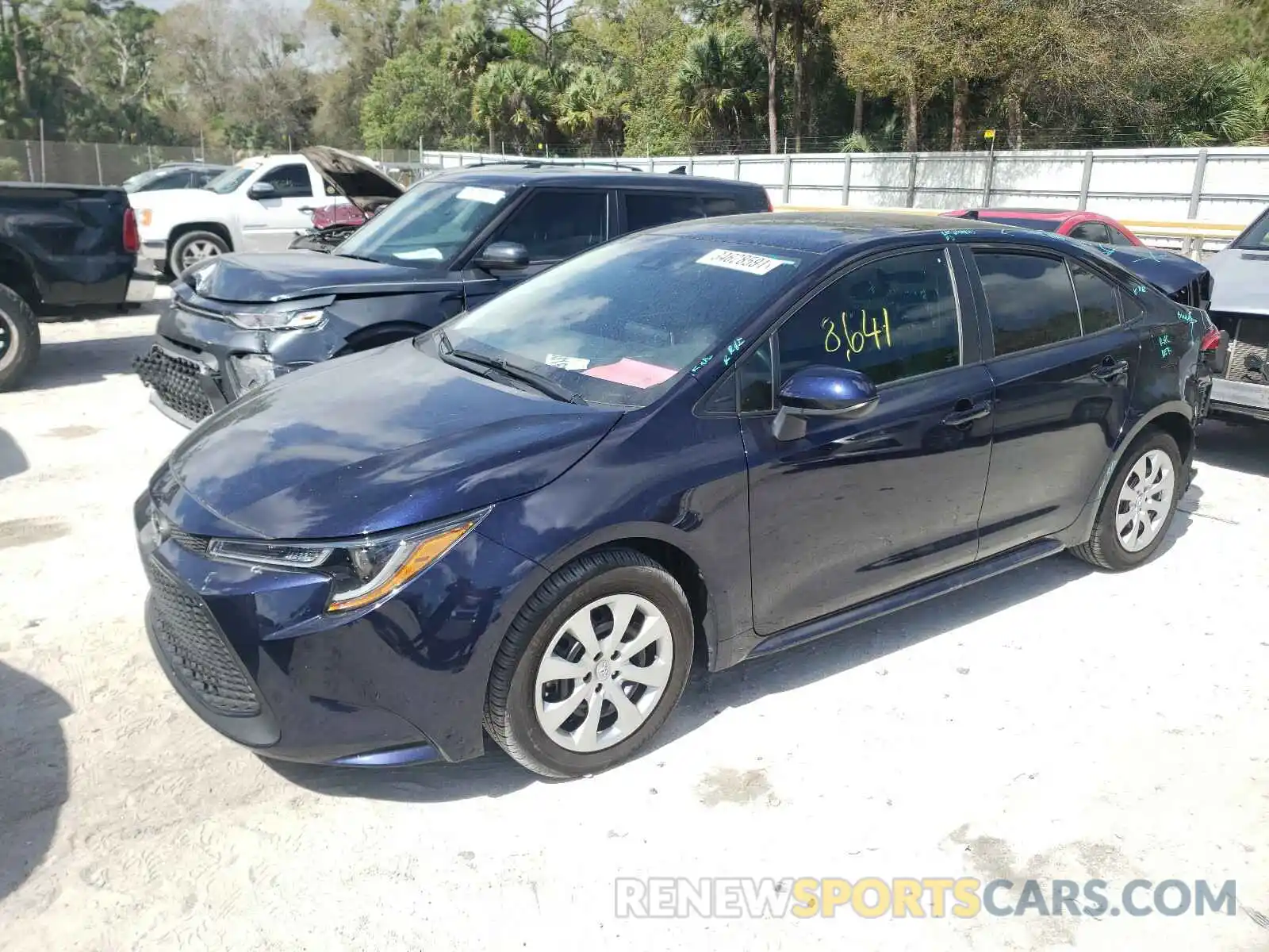 2 Photograph of a damaged car 5YFEPRAE6LP045289 TOYOTA COROLLA 2020