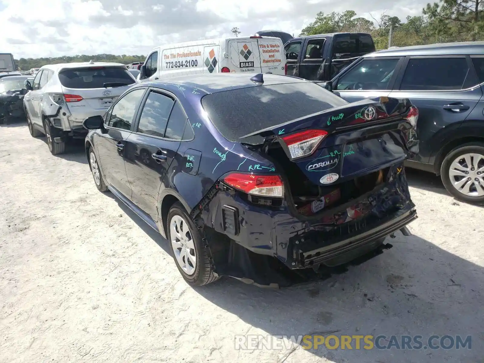 3 Photograph of a damaged car 5YFEPRAE6LP045289 TOYOTA COROLLA 2020