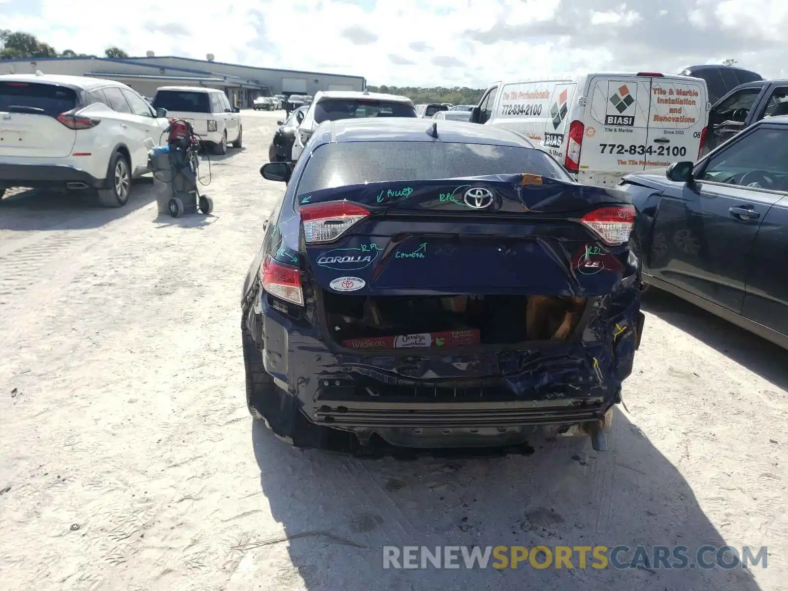 9 Photograph of a damaged car 5YFEPRAE6LP045289 TOYOTA COROLLA 2020