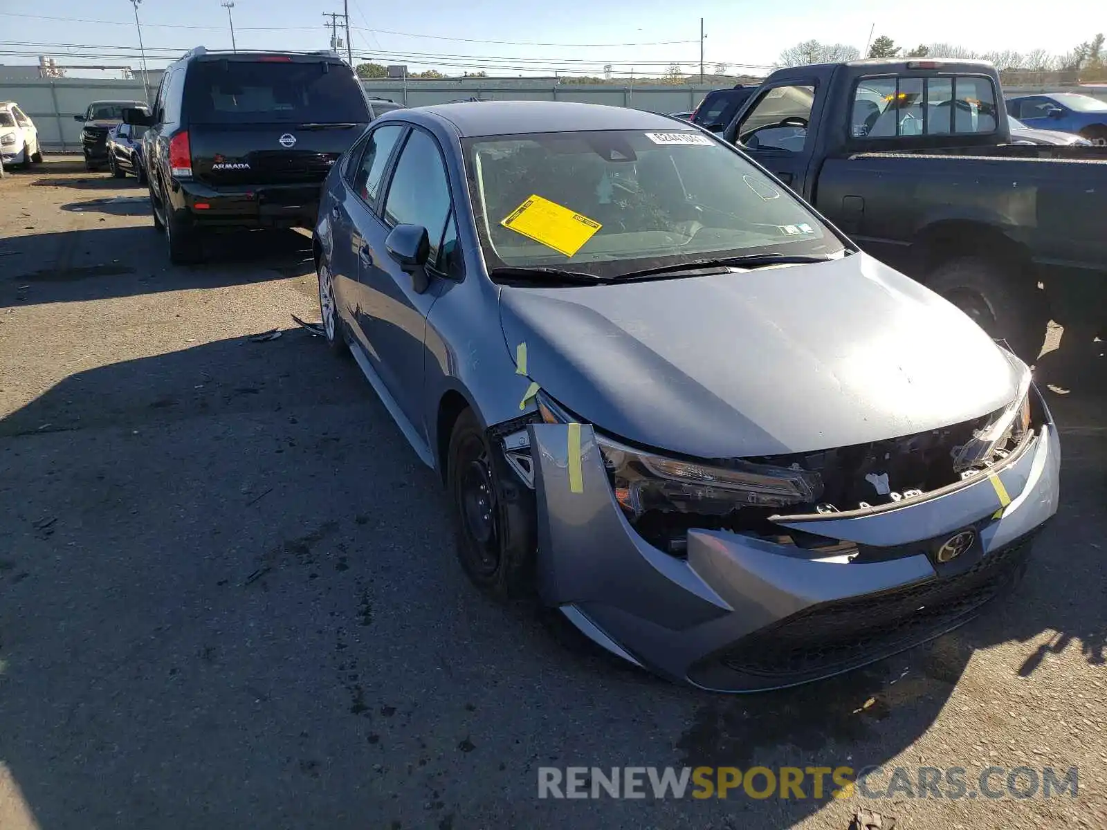 1 Photograph of a damaged car 5YFEPRAE6LP045664 TOYOTA COROLLA 2020