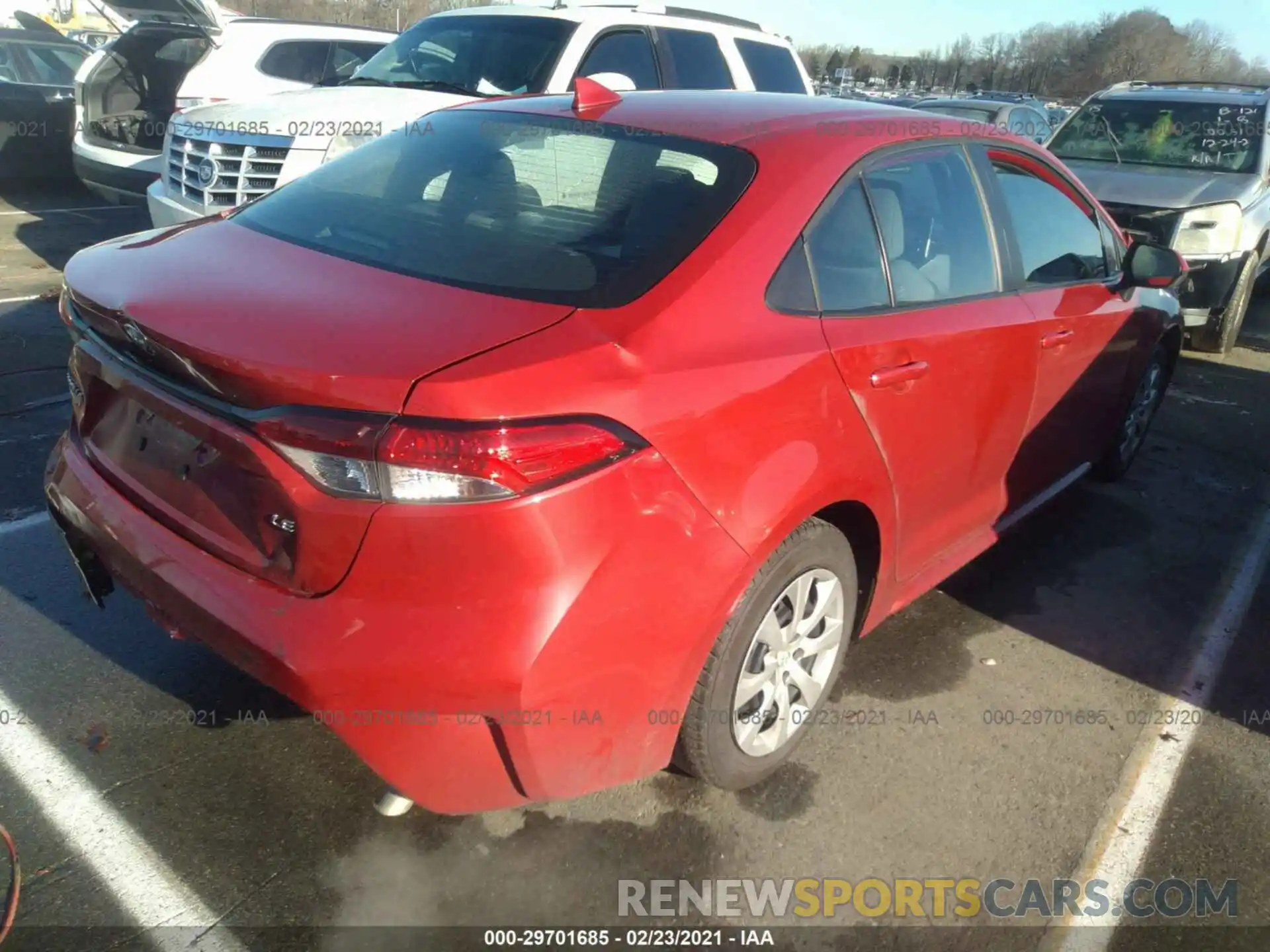 4 Photograph of a damaged car 5YFEPRAE6LP045728 TOYOTA COROLLA 2020