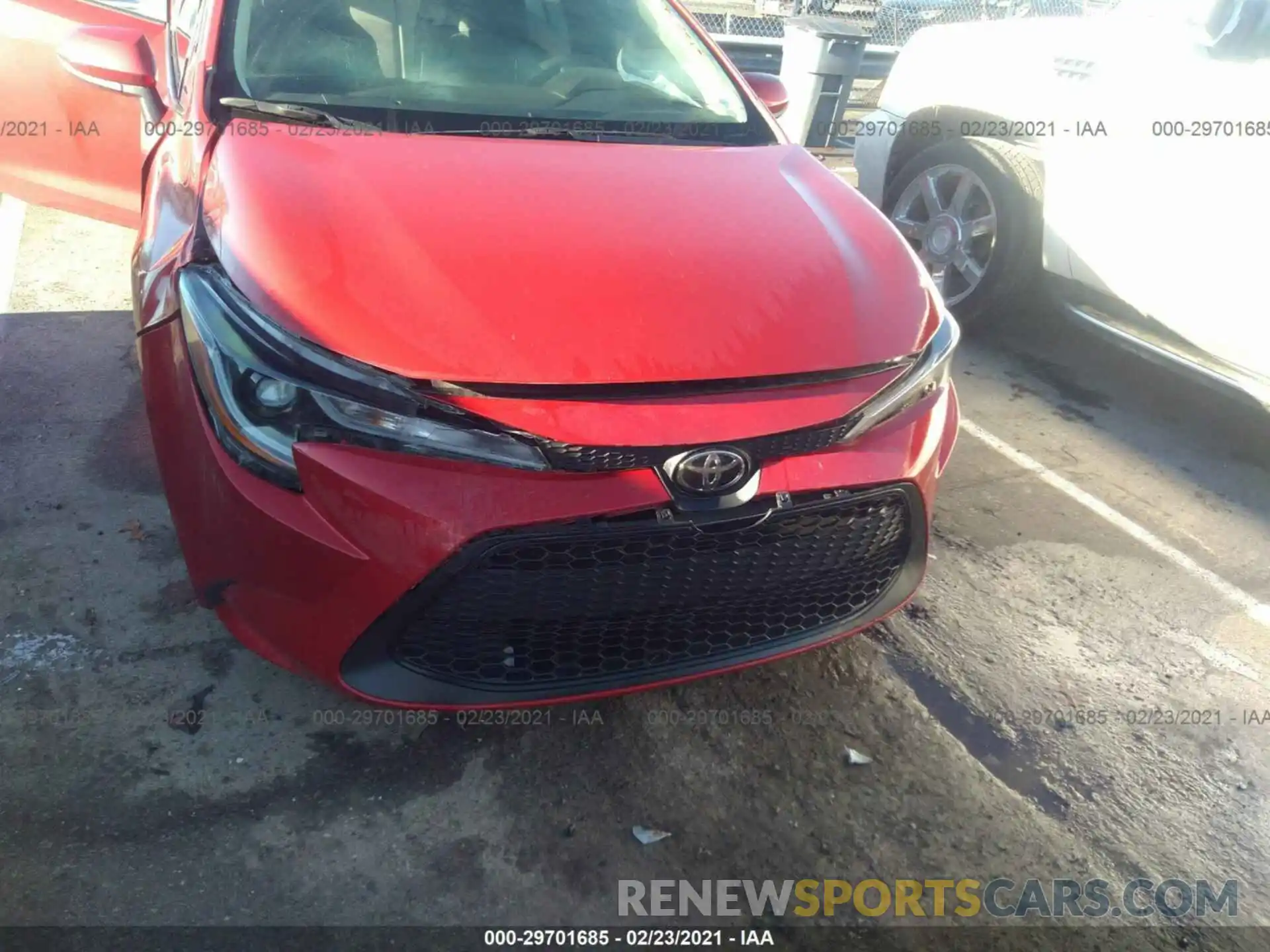 6 Photograph of a damaged car 5YFEPRAE6LP045728 TOYOTA COROLLA 2020