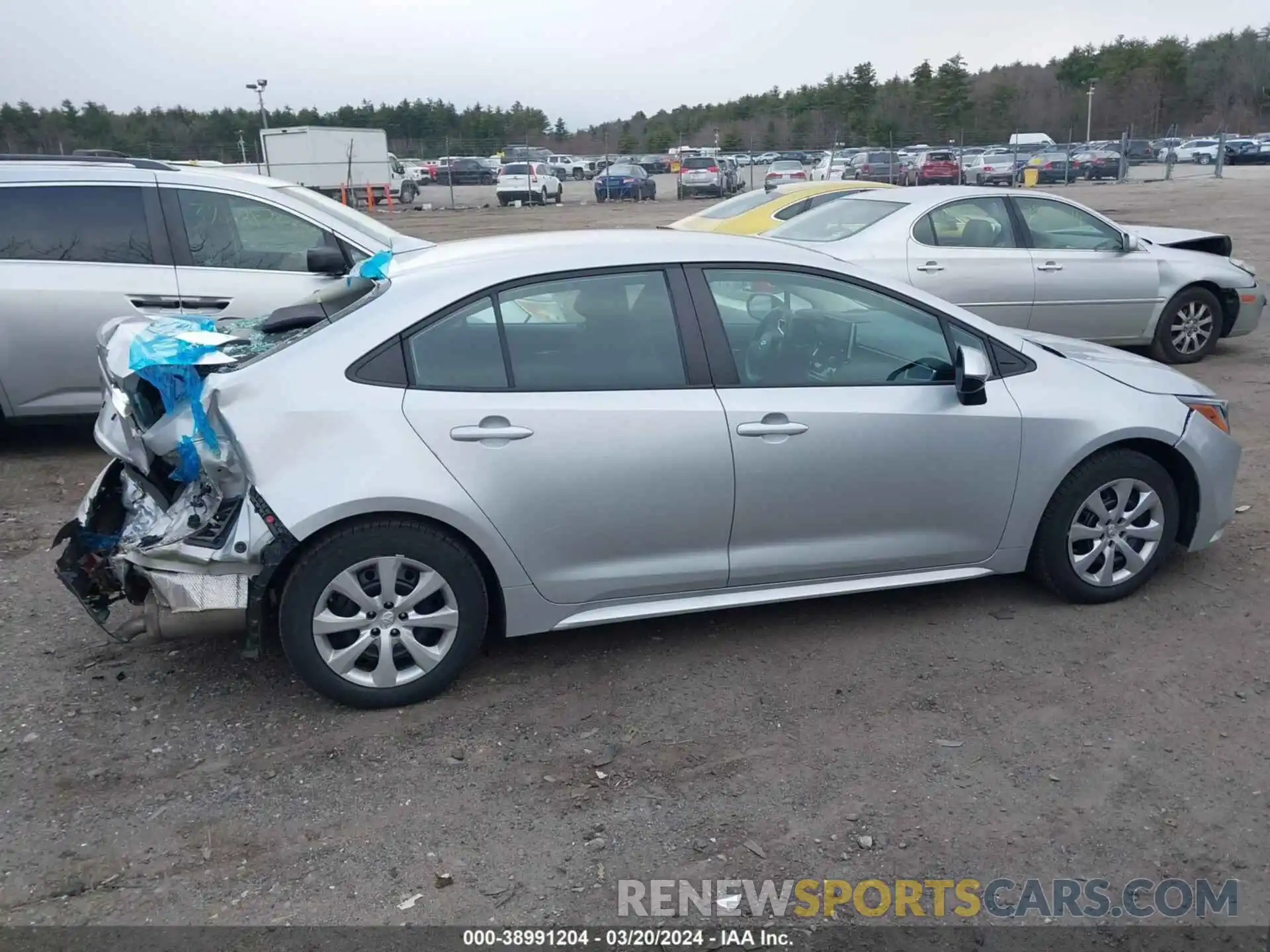 14 Photograph of a damaged car 5YFEPRAE6LP047821 TOYOTA COROLLA 2020