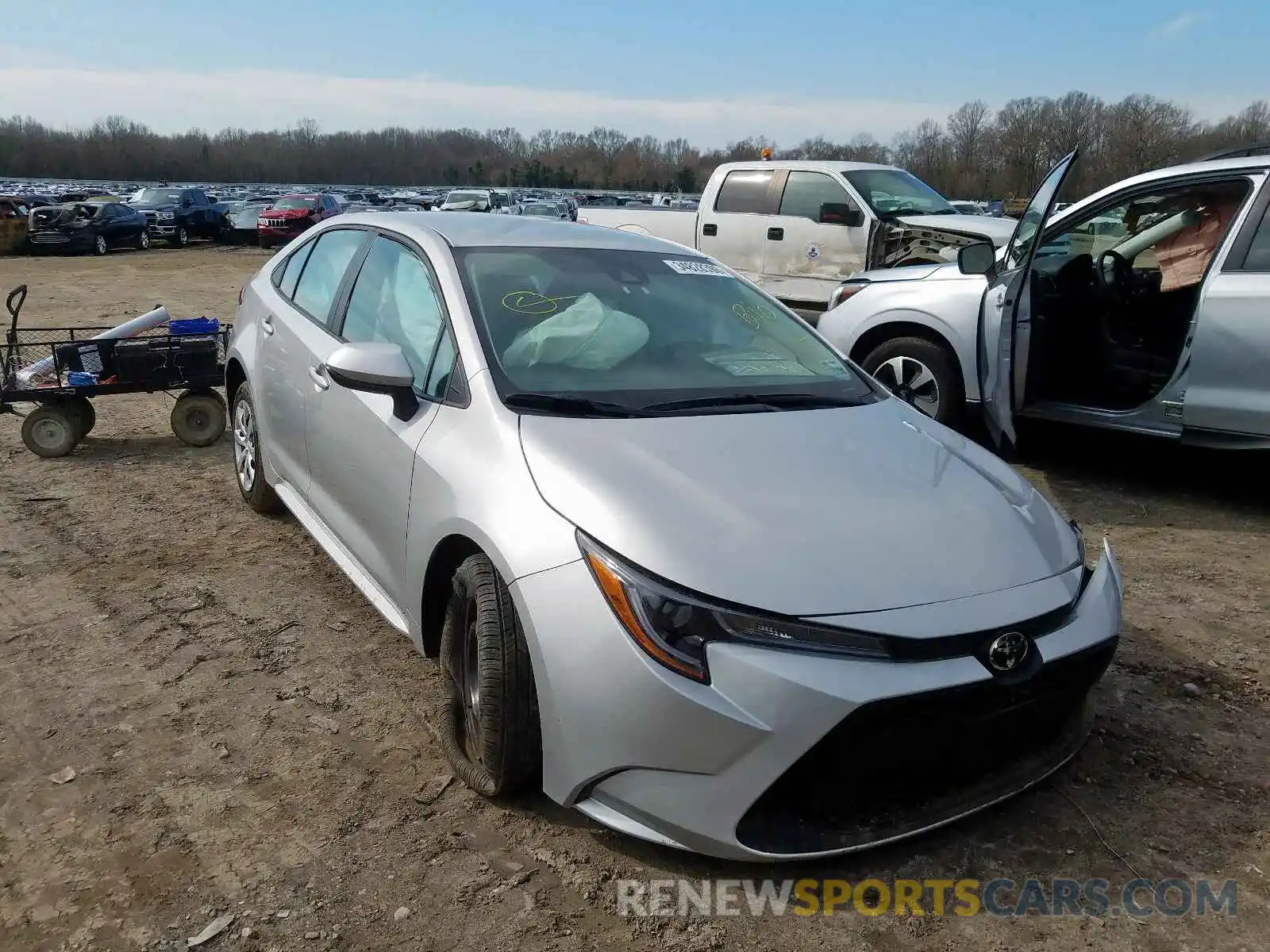 1 Photograph of a damaged car 5YFEPRAE6LP050296 TOYOTA COROLLA 2020