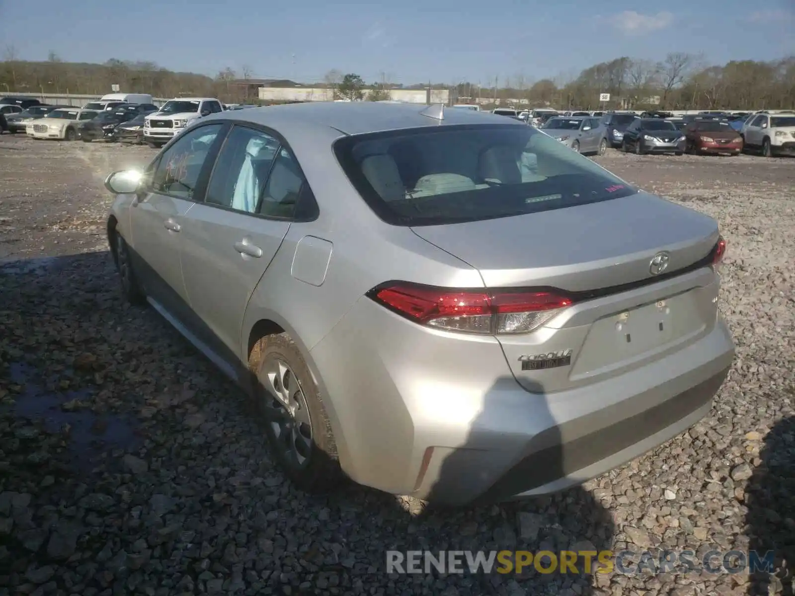 3 Photograph of a damaged car 5YFEPRAE6LP051223 TOYOTA COROLLA 2020