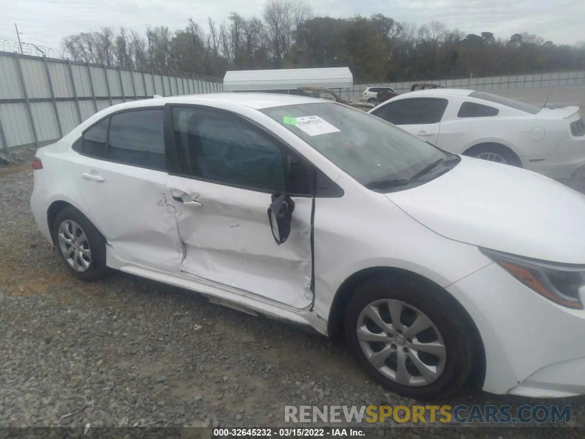 6 Photograph of a damaged car 5YFEPRAE6LP053294 TOYOTA COROLLA 2020