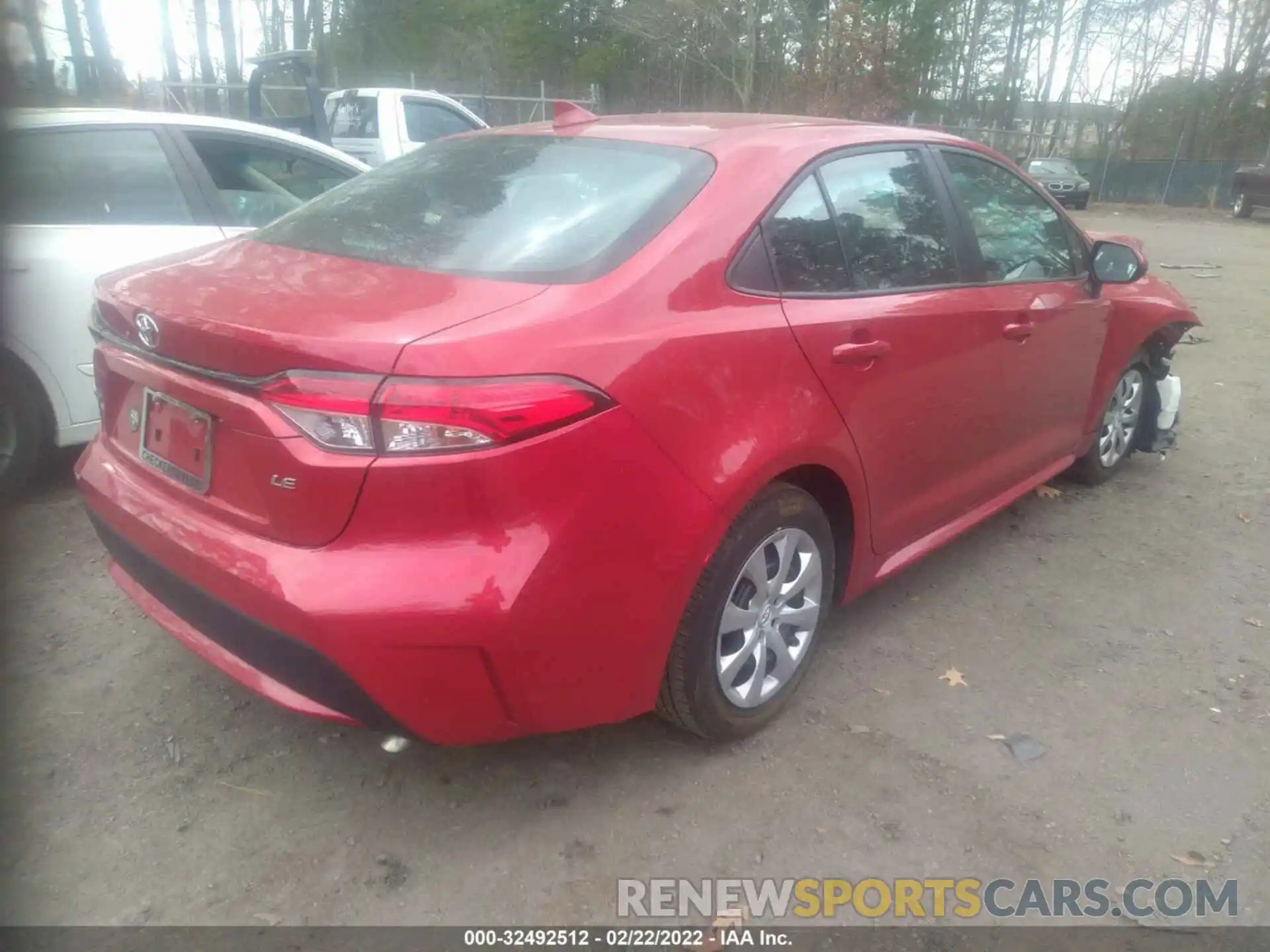 4 Photograph of a damaged car 5YFEPRAE6LP055790 TOYOTA COROLLA 2020