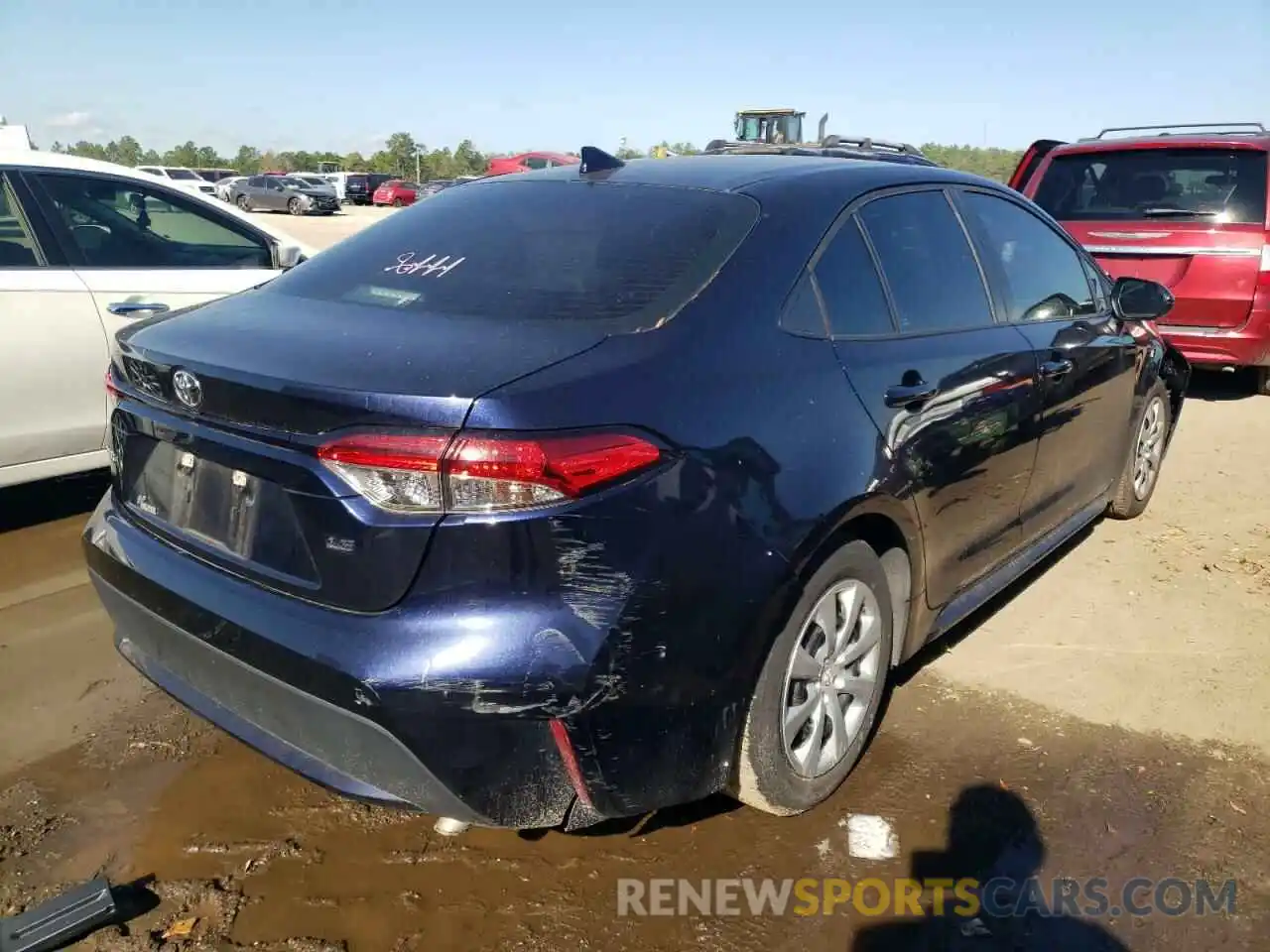 4 Photograph of a damaged car 5YFEPRAE6LP056065 TOYOTA COROLLA 2020