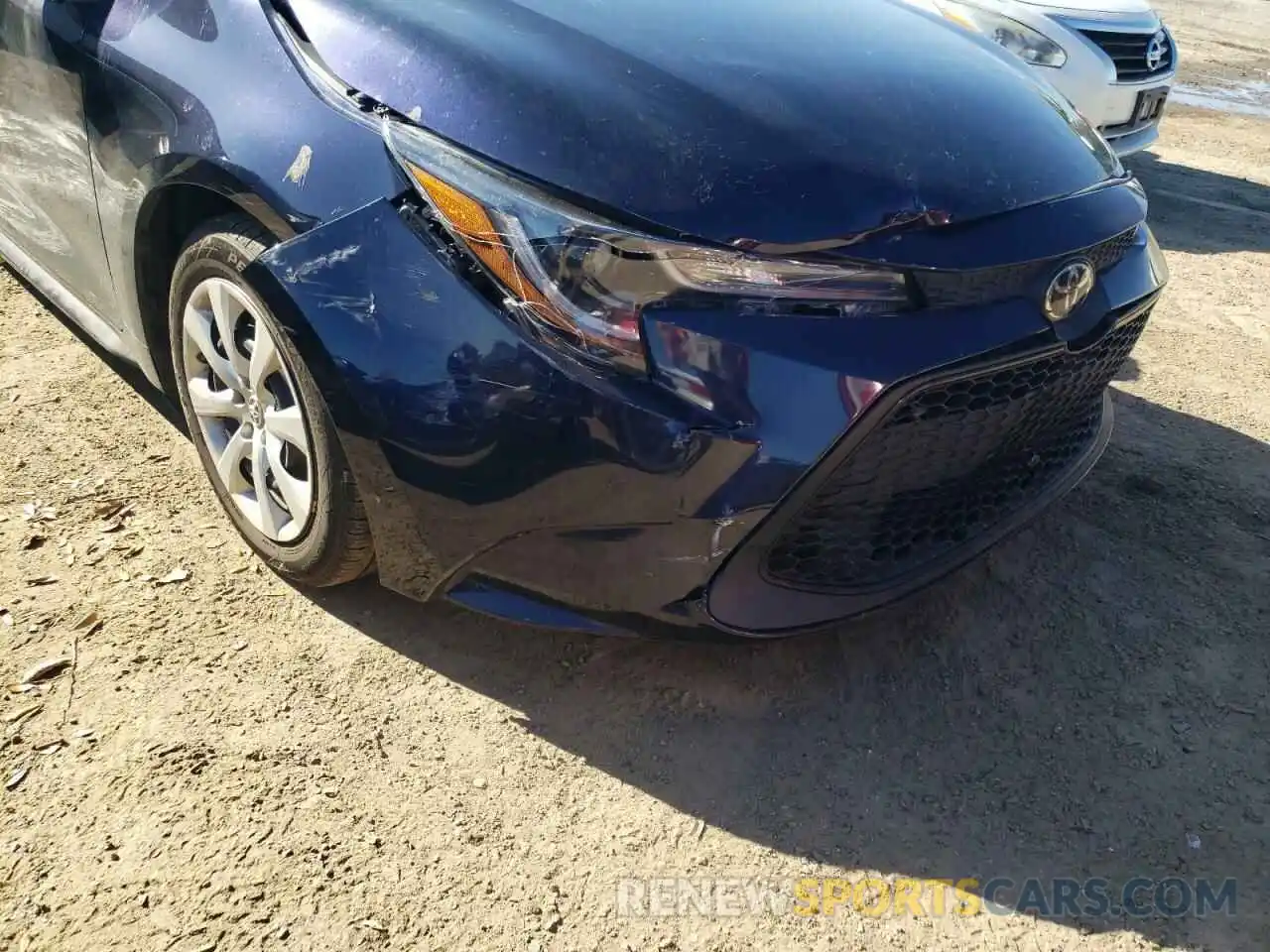 9 Photograph of a damaged car 5YFEPRAE6LP056065 TOYOTA COROLLA 2020