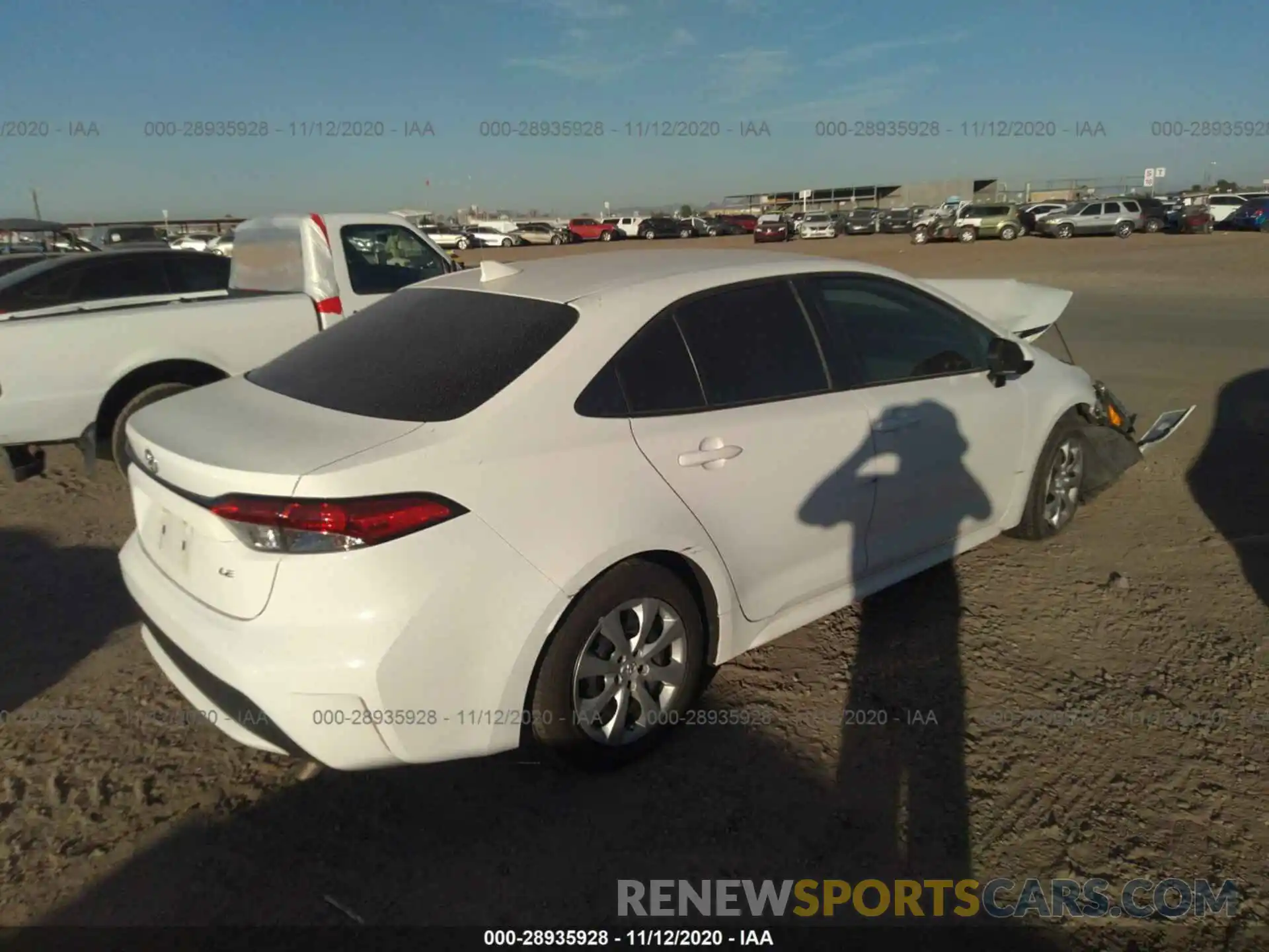 4 Photograph of a damaged car 5YFEPRAE6LP056440 TOYOTA COROLLA 2020