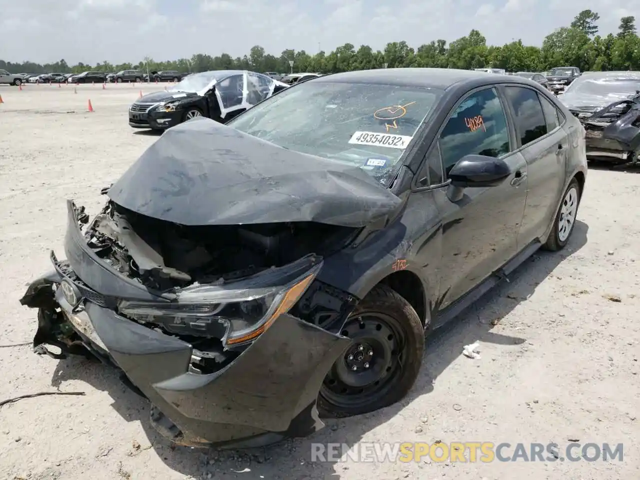 2 Photograph of a damaged car 5YFEPRAE6LP056843 TOYOTA COROLLA 2020