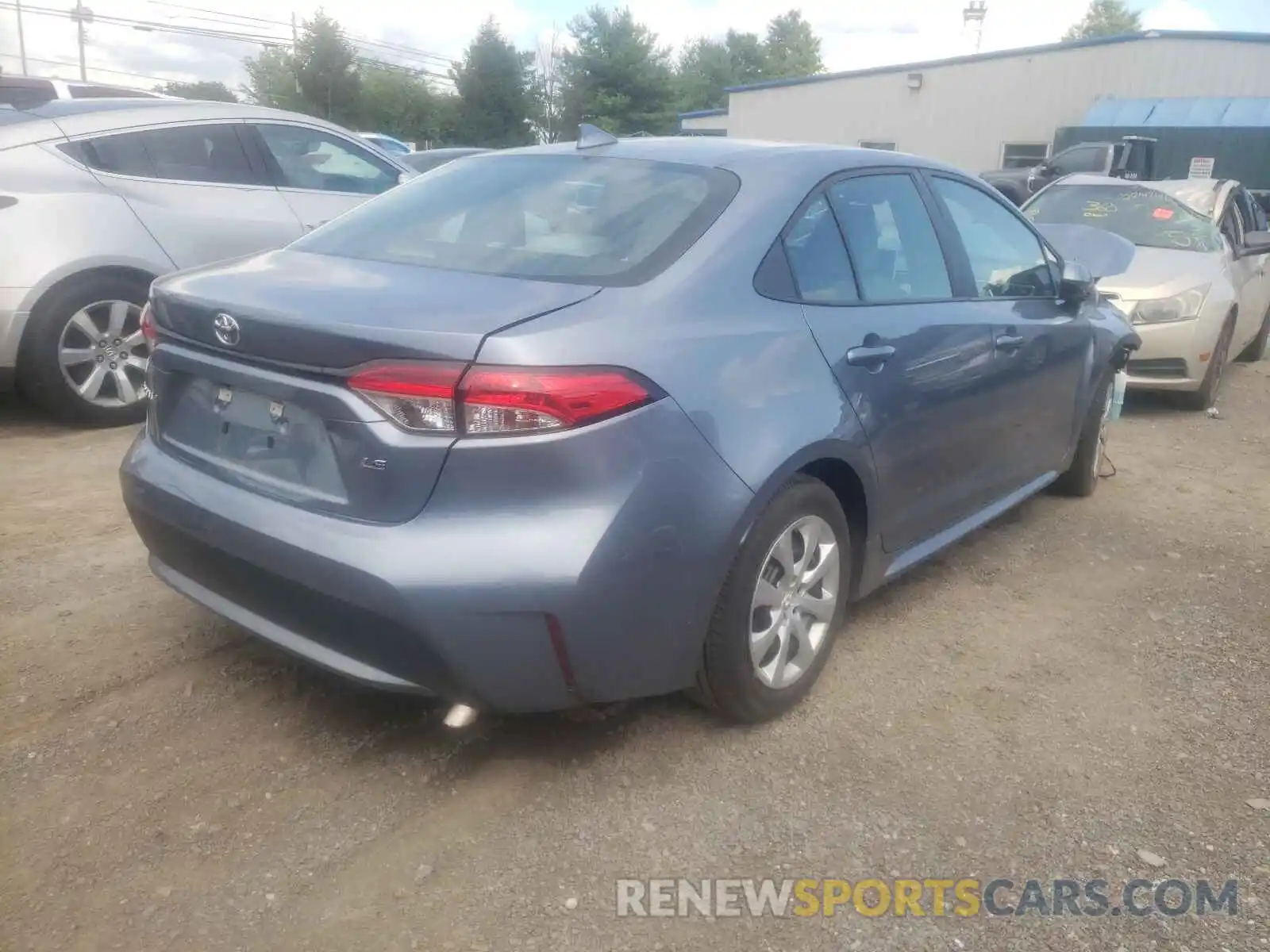 4 Photograph of a damaged car 5YFEPRAE6LP057121 TOYOTA COROLLA 2020