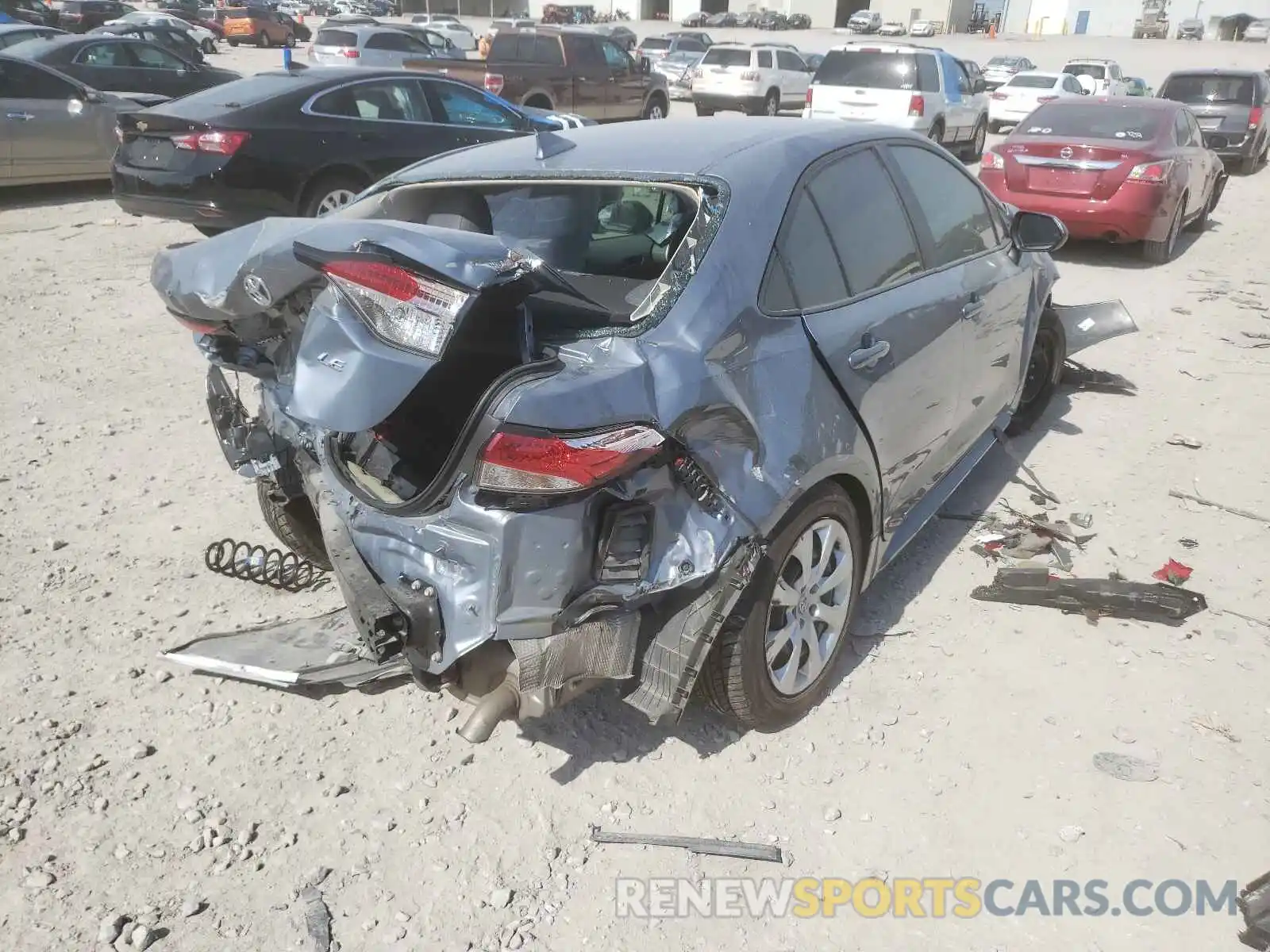 4 Photograph of a damaged car 5YFEPRAE6LP058382 TOYOTA COROLLA 2020