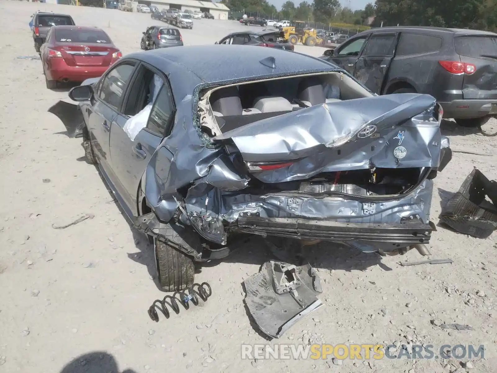 9 Photograph of a damaged car 5YFEPRAE6LP058382 TOYOTA COROLLA 2020